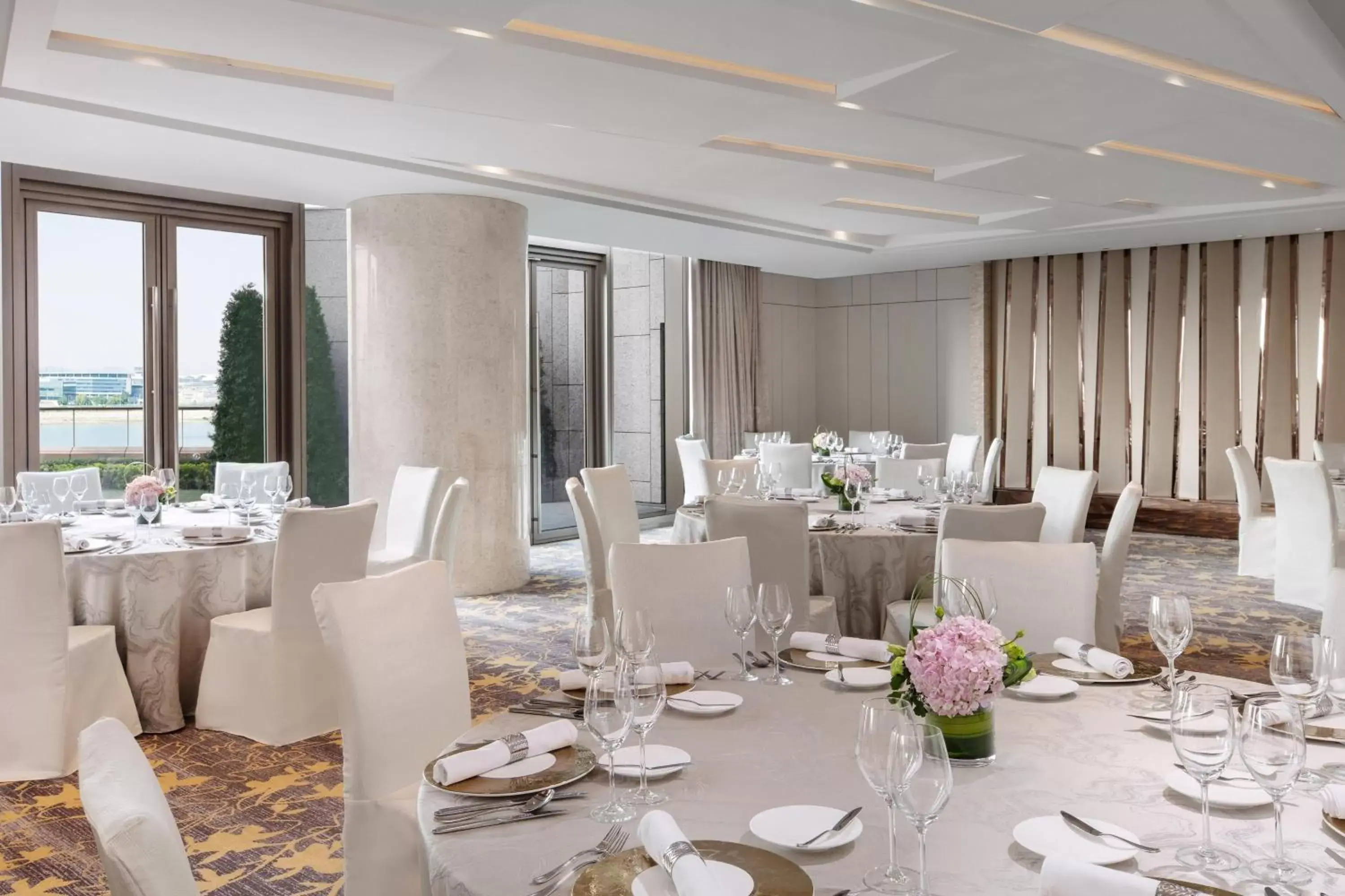 Meeting/conference room, Banquet Facilities in Sheraton Hong Kong Tung Chung Hotel