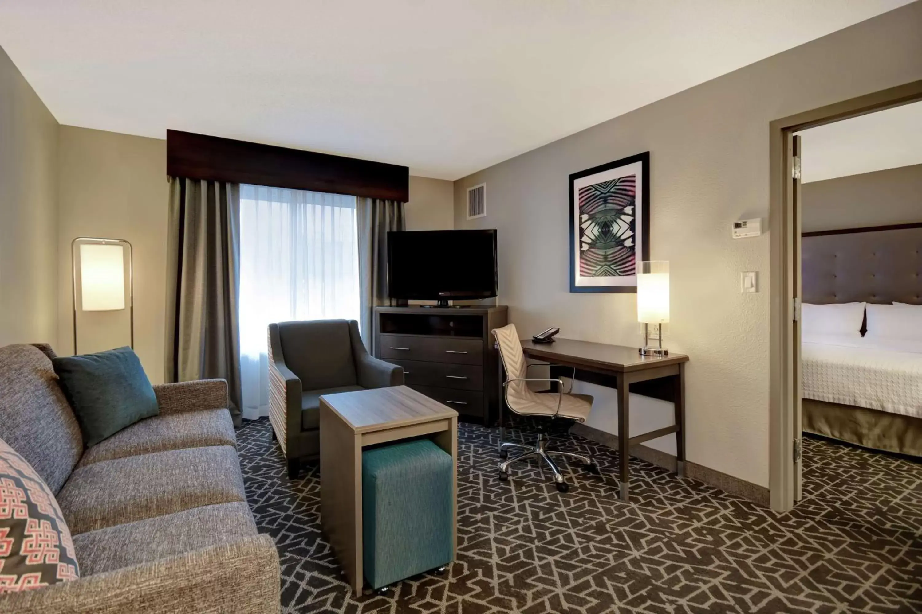 Bedroom, Seating Area in Homewood Suites by Hilton Edgewater-NYC Area