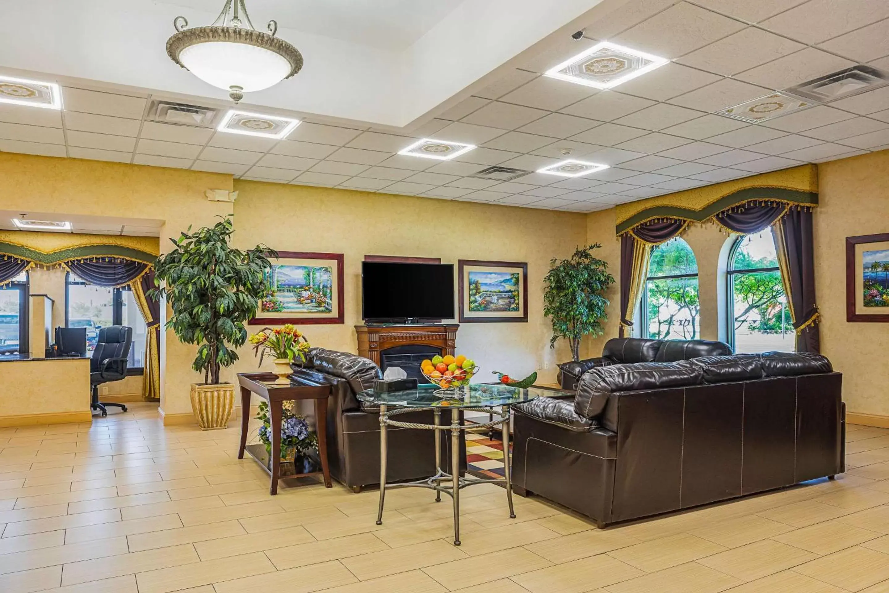 Lobby or reception in Quality Inn & Suites Coldwater near I-69