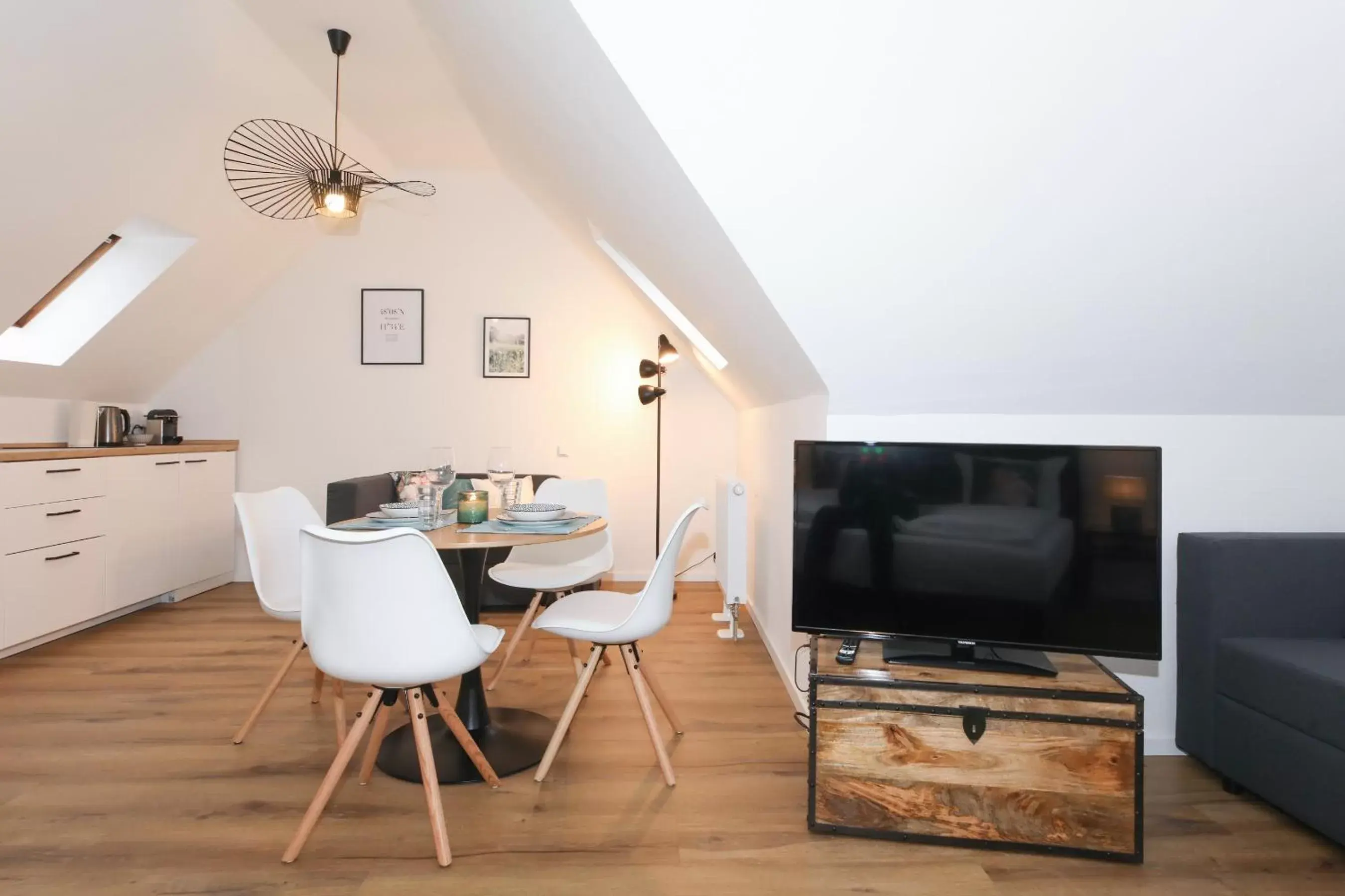 TV and multimedia, Dining Area in Hotel Obermaier