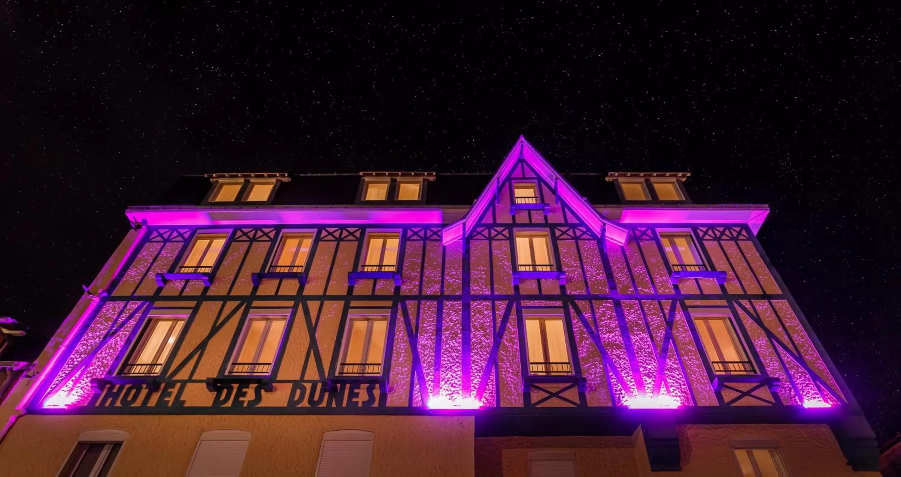 Facade/entrance in Hotel Des Dunes Facade/entrance in Hotel Des Dunes