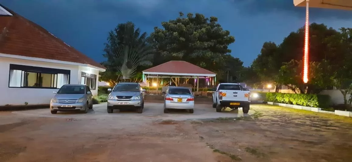 Night in Northern Pearl