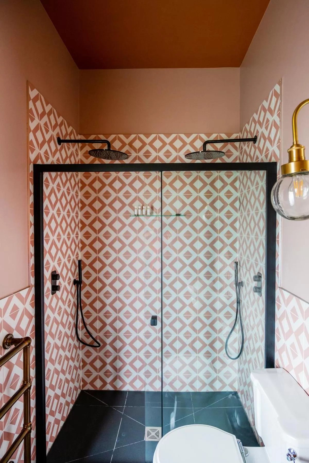 Bathroom in The Queens Chew Magna