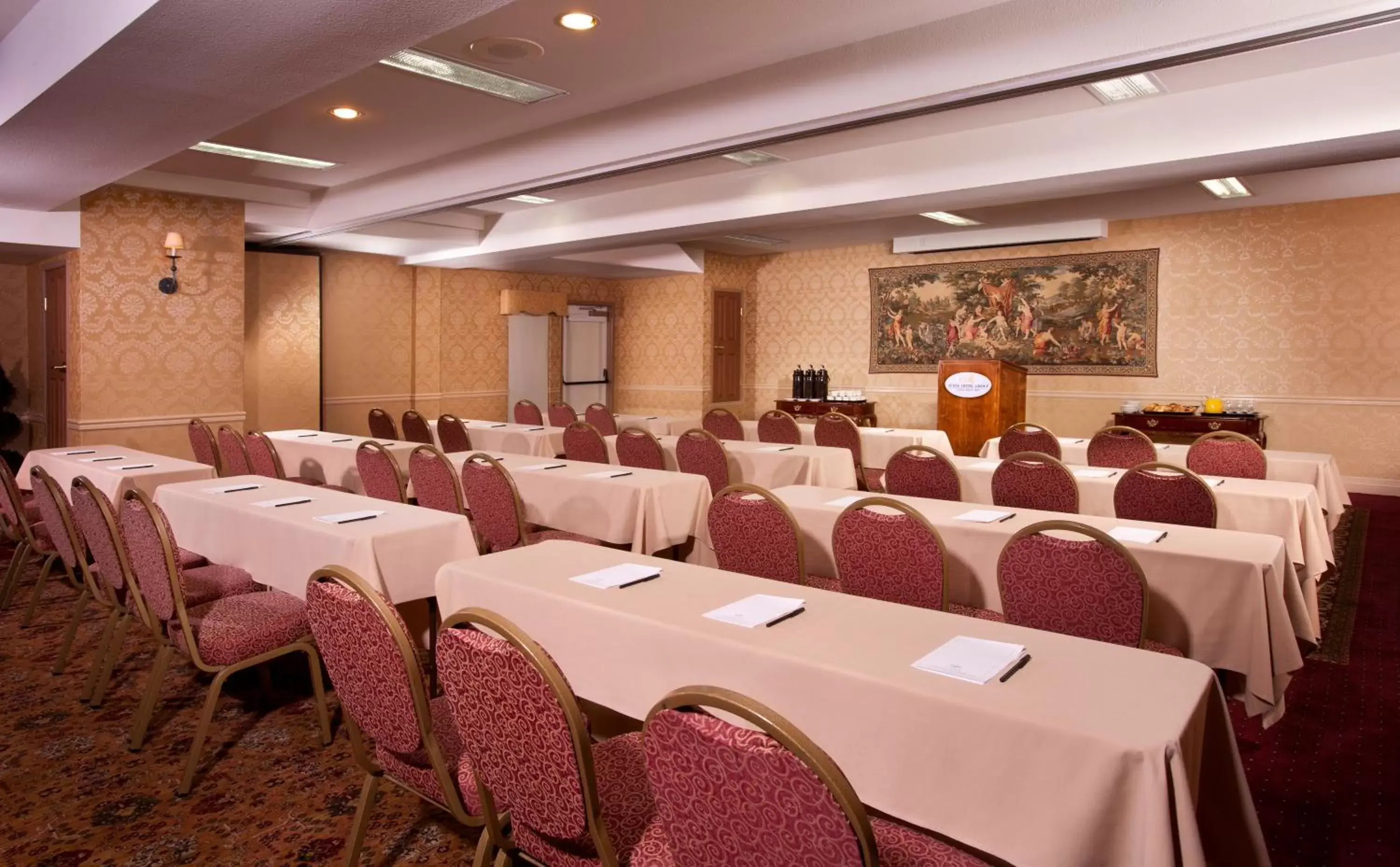 Business facilities in Ayres Hotel Laguna Woods