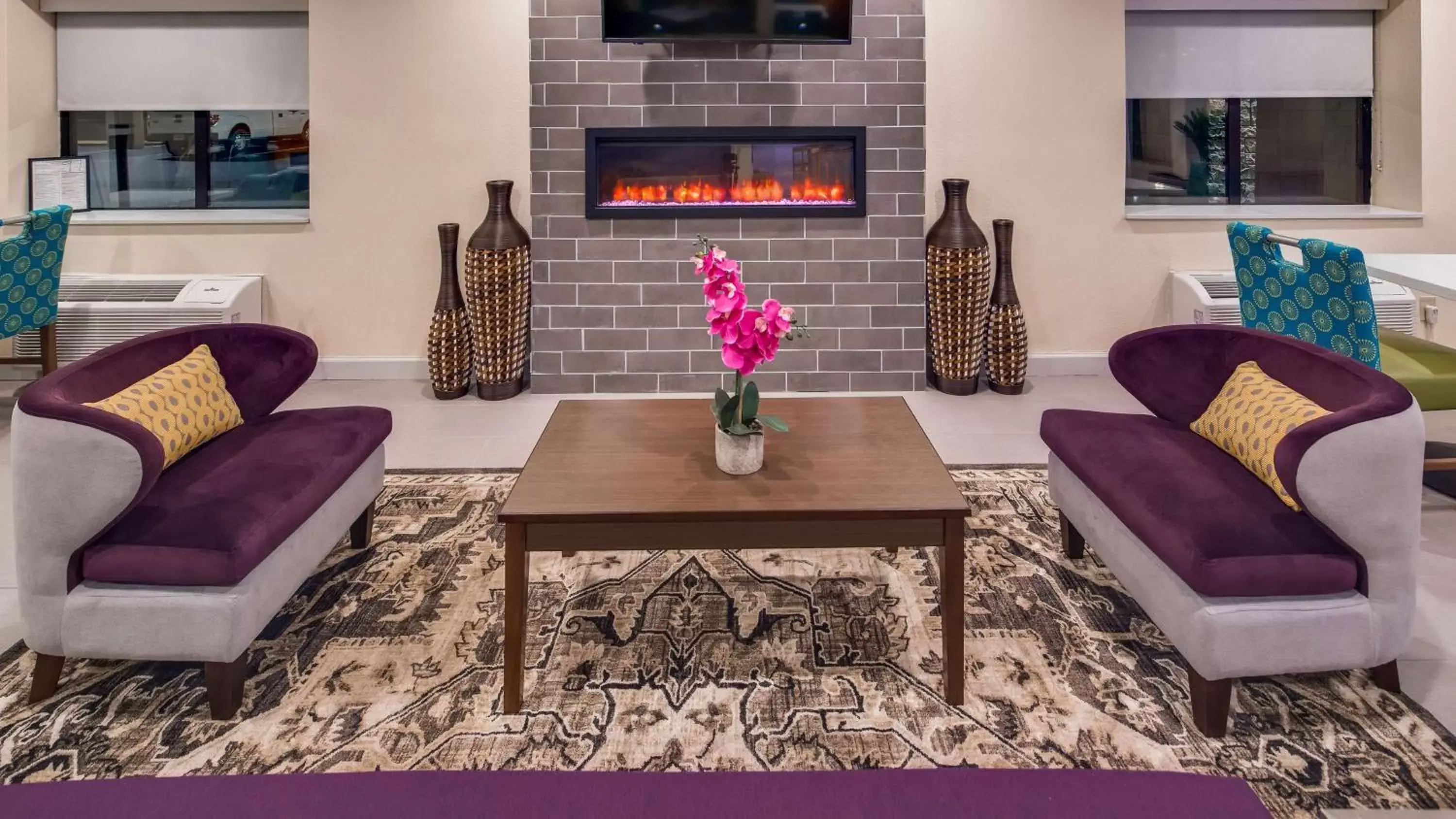 Lobby or reception, Seating Area in Best Western Huntsville