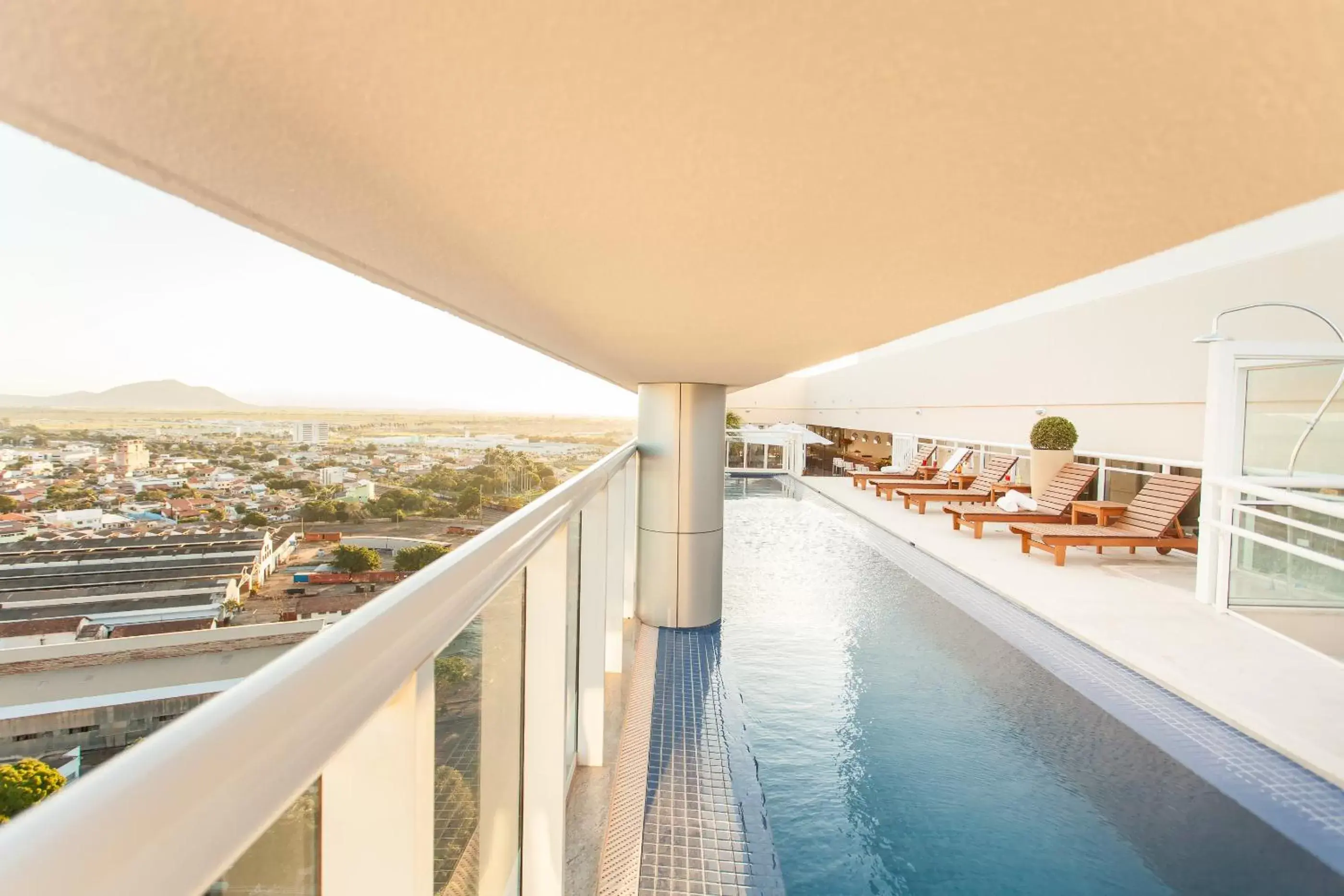 Balcony/Terrace in Ramada Hotel & Suites Campos Pelinca