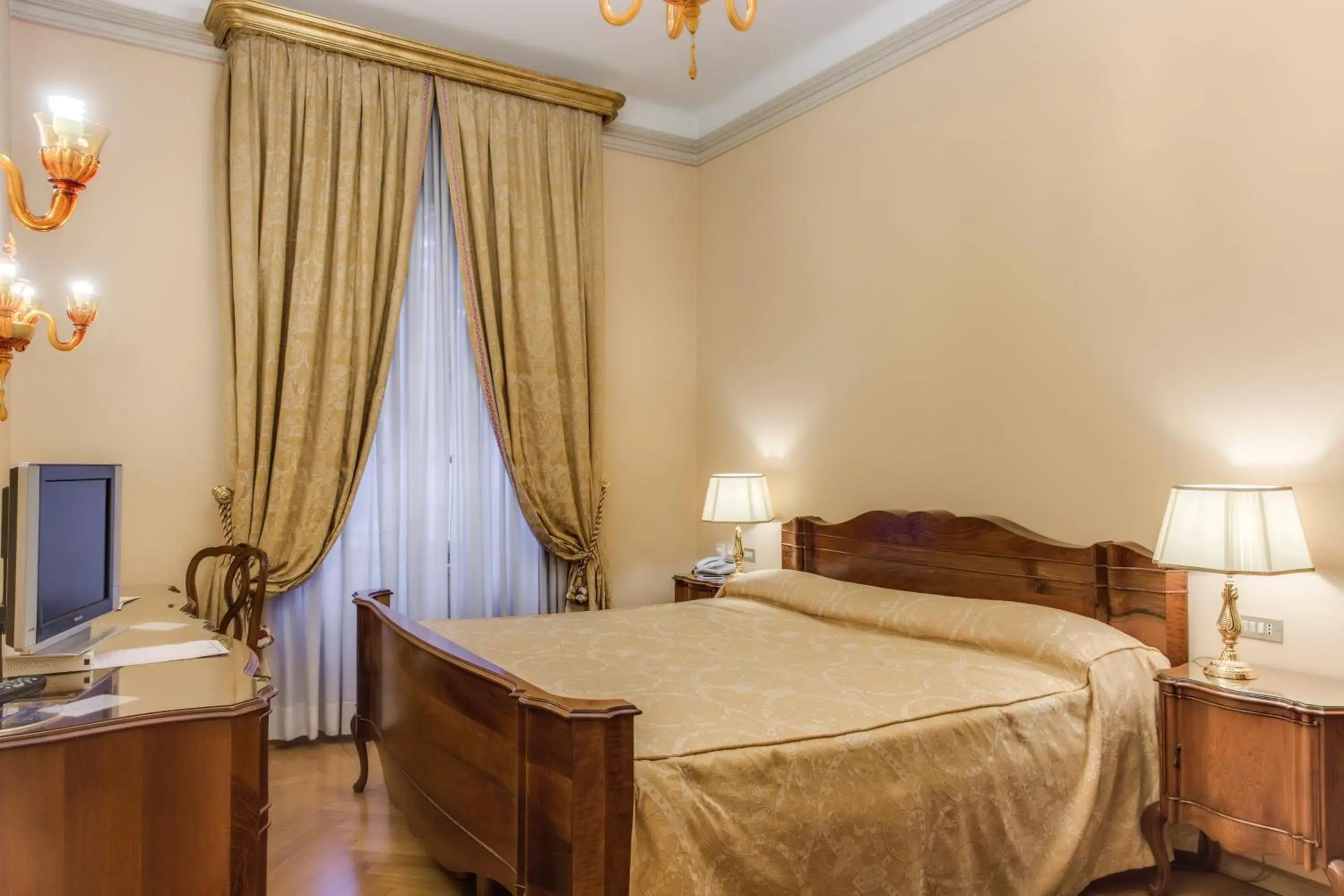 Classic Double Room - single occupancy in Villa Fenaroli Palace Hotel Classic Double Room - single occupancy in Villa Fenaroli Palace Hotel