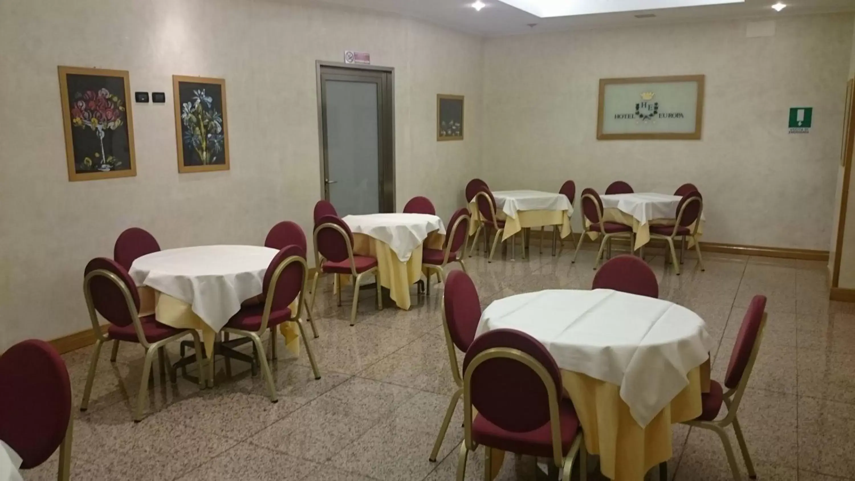 Restaurant/Places to Eat in Hotel Europa