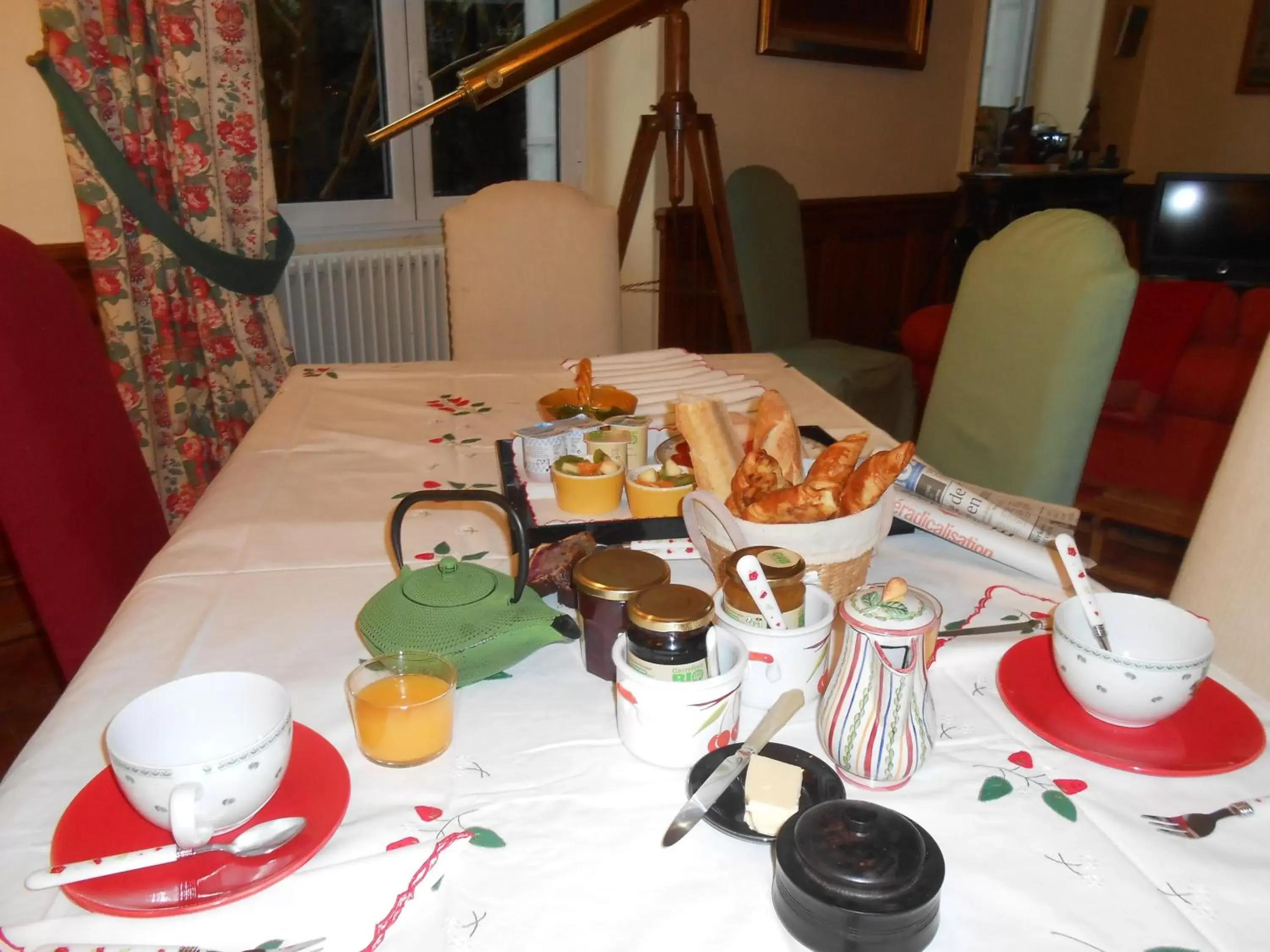 Continental breakfast, Restaurant/Places to Eat in Chambres Rue De Lorry