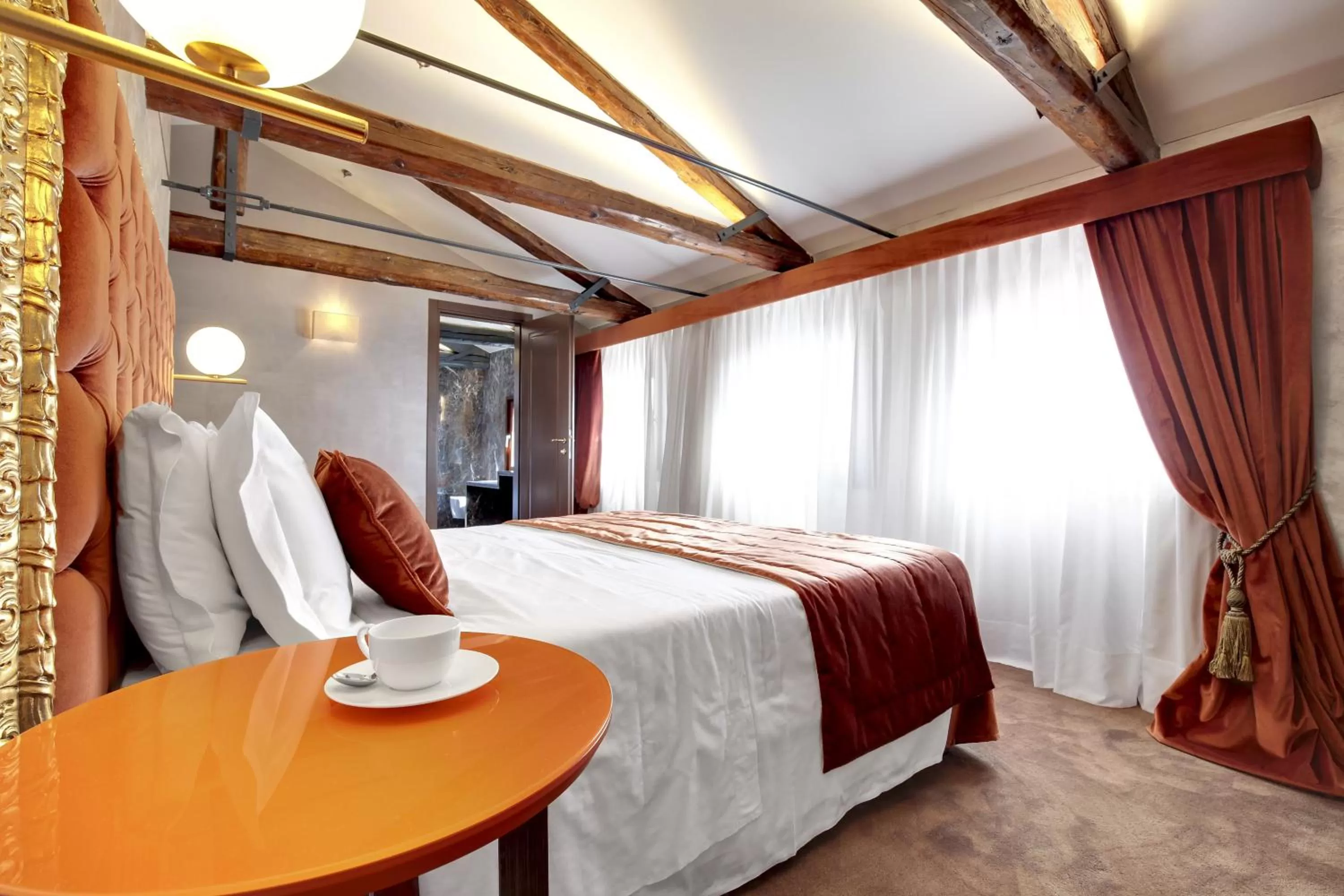 Photo of the whole room, Bed in Hotel Donà Palace