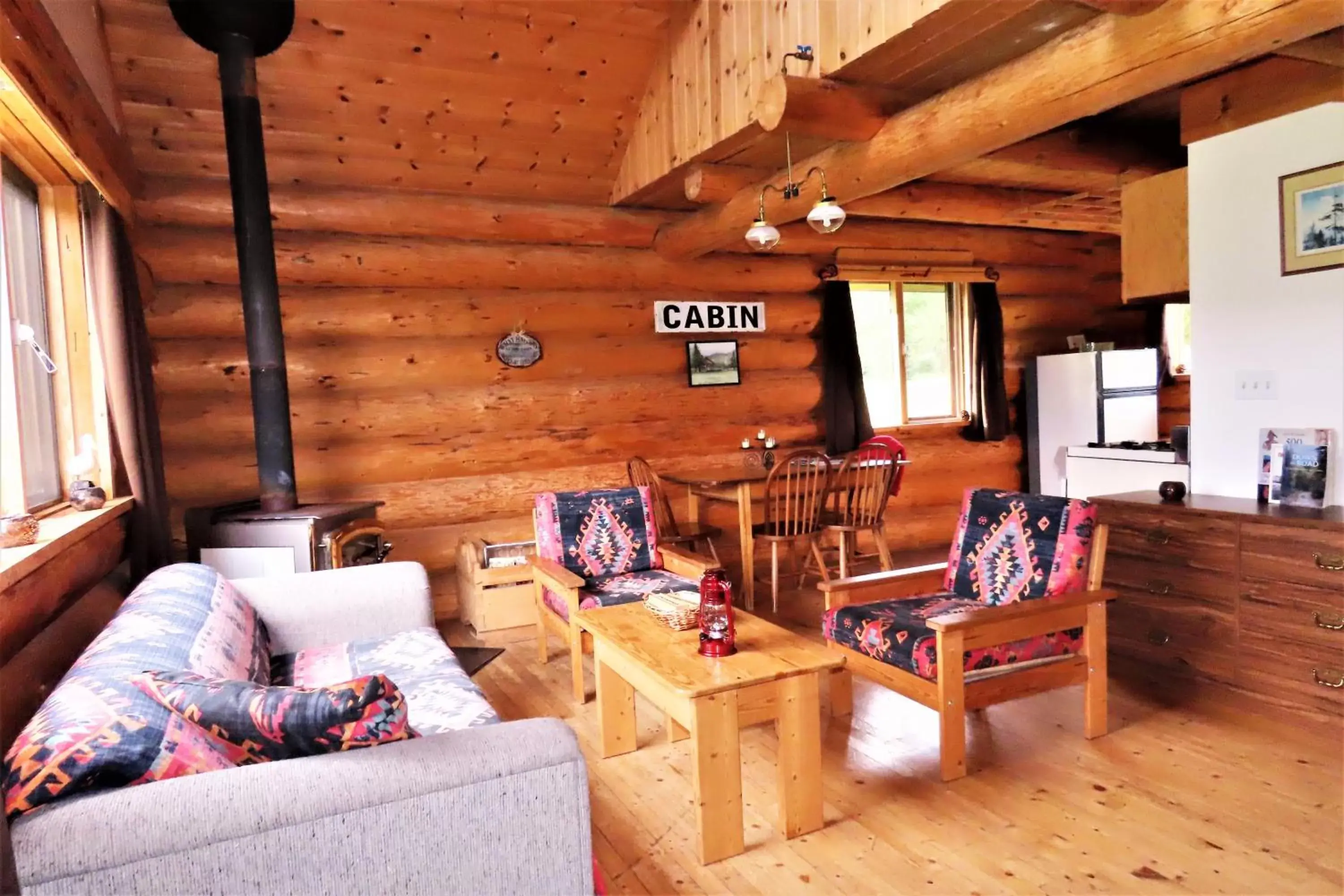 Living room, Seating Area in Rocky Ridge Resort-BC