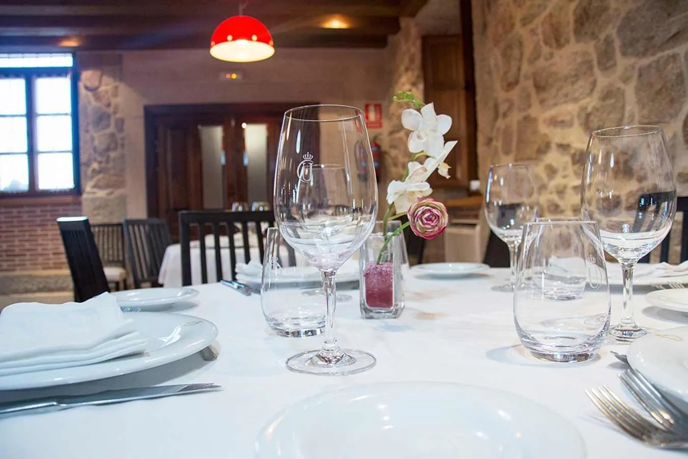 Restaurant/places to eat in Posada Doña Urraca