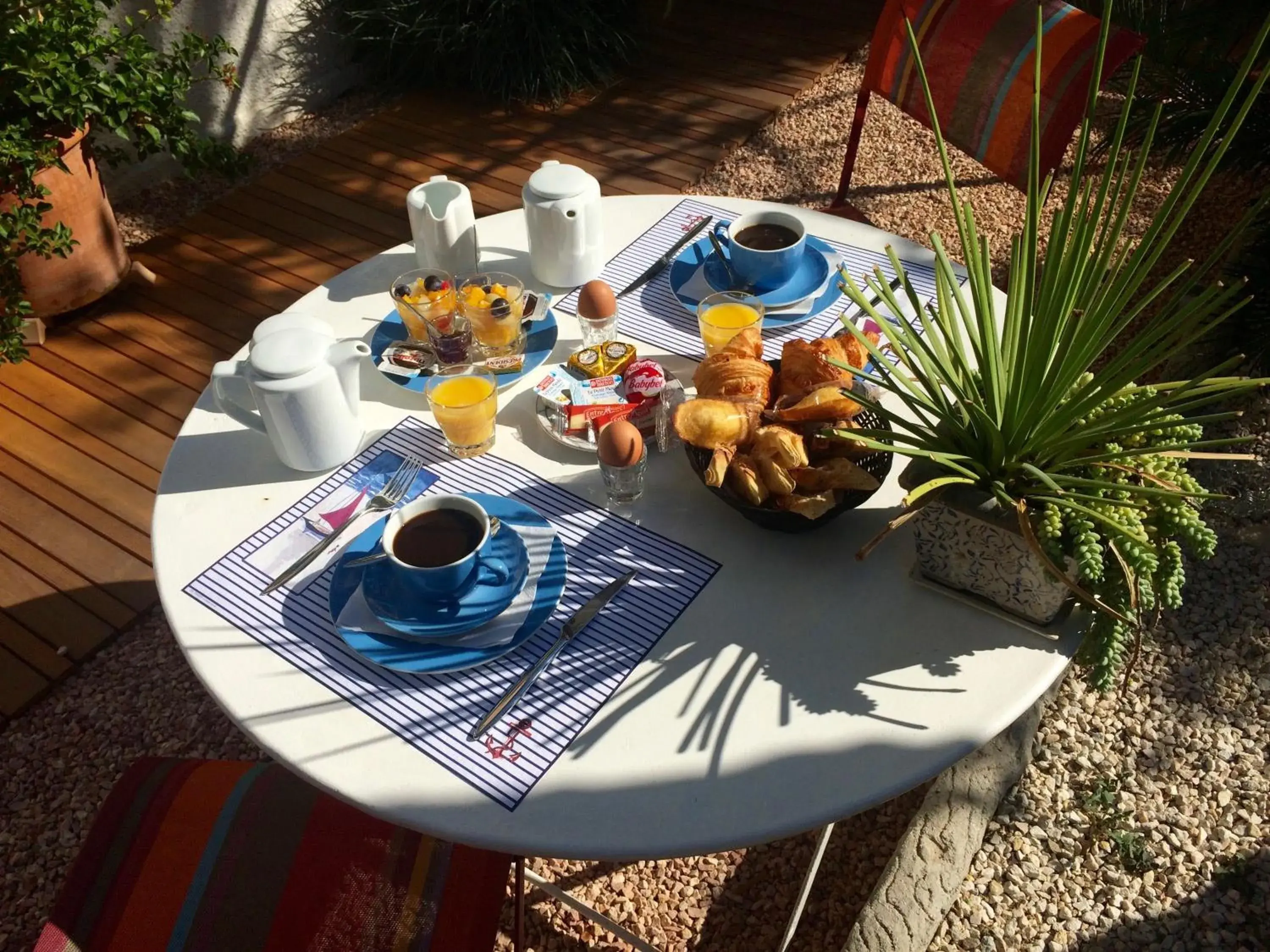 Continental breakfast, Food in Hotel Villa Rose