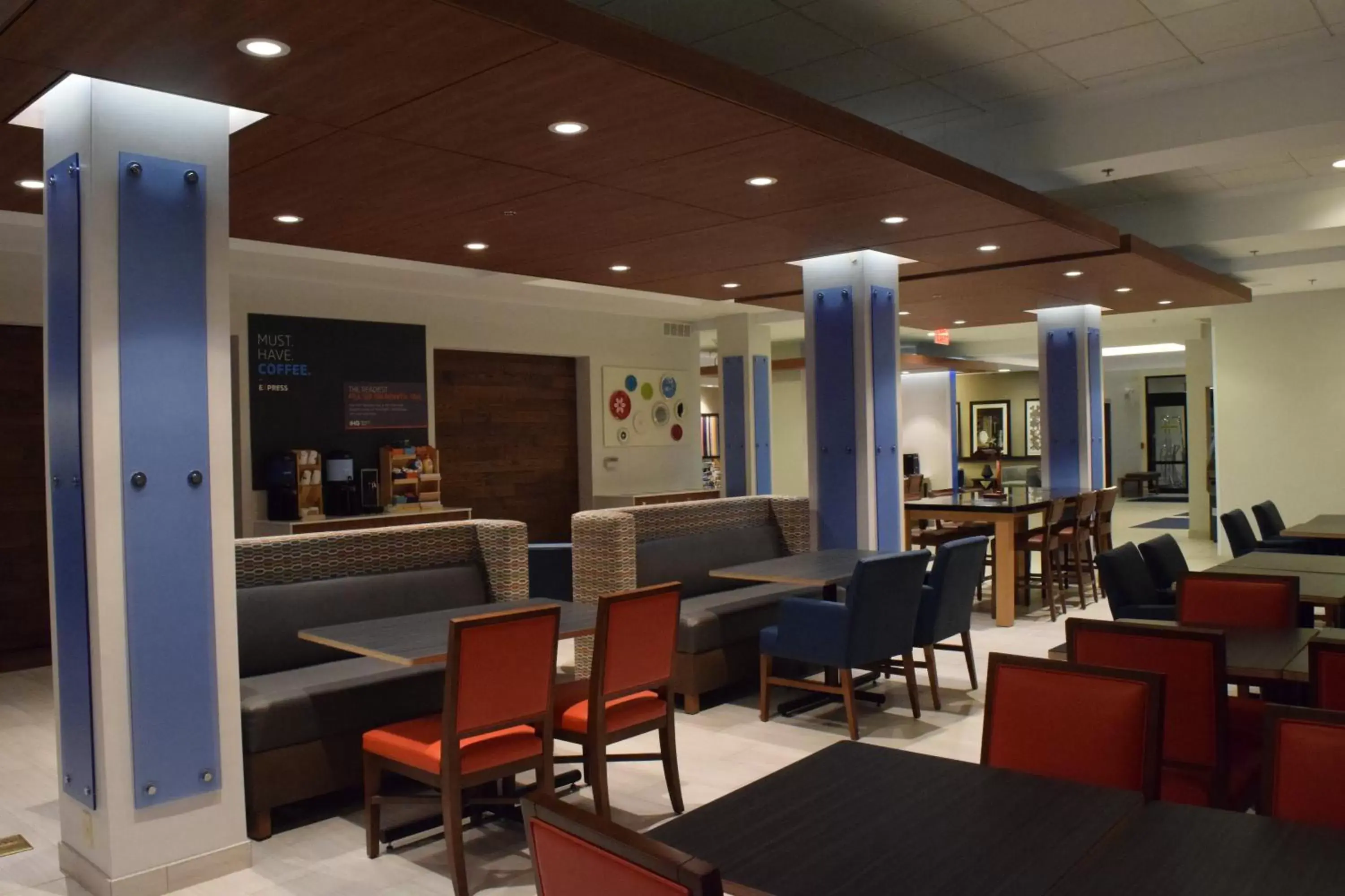 Breakfast, Restaurant/Places to Eat in Holiday Inn Express Hotel & Suites Rochester Webster, an IHG Hotel