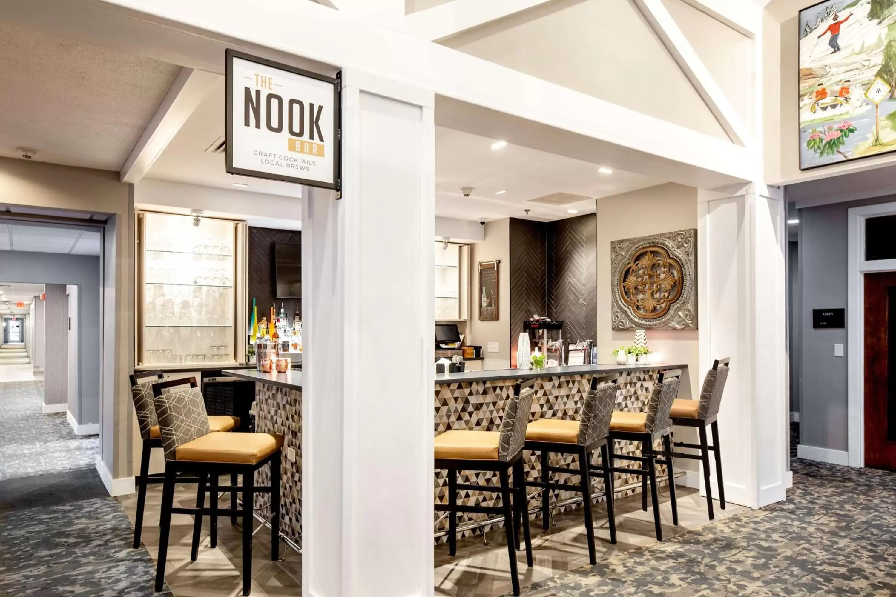 Lounge or bar in Hampton Inn & Suites Raleigh Cary Lenovo Center Lounge or bar in Hampton Inn & Suites Raleigh Cary Lenovo Center