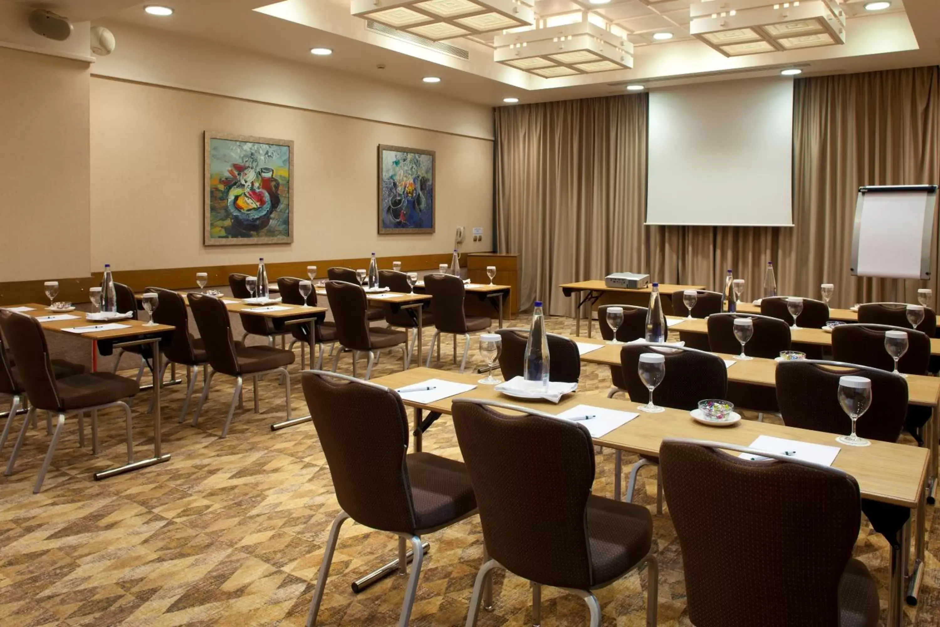 Meeting/conference room in Holiday Inn Athens Attica Av, Airport W., an IHG Hotel