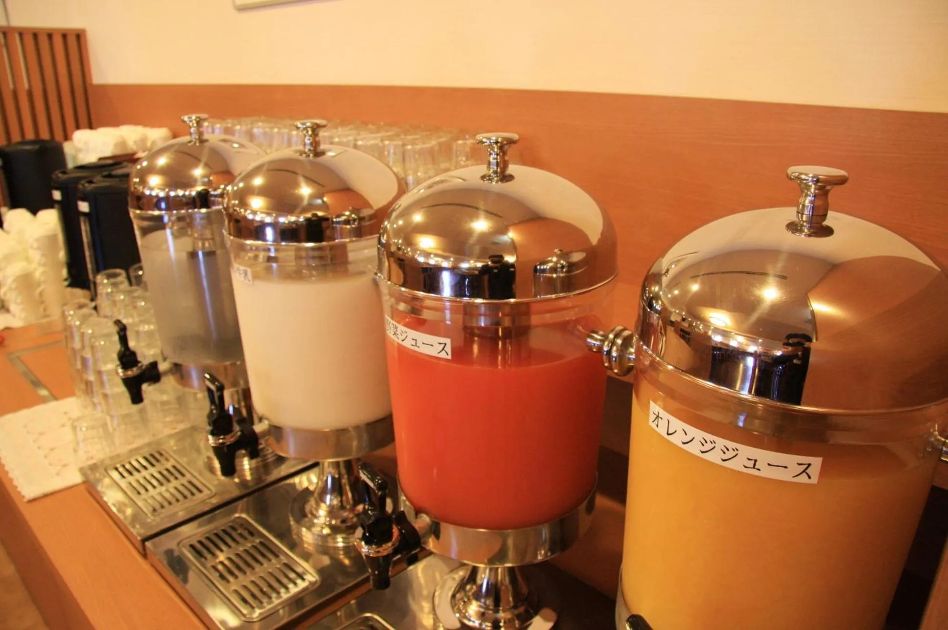 Food and drinks in Hotel Route-Inn Sapporo Chuo