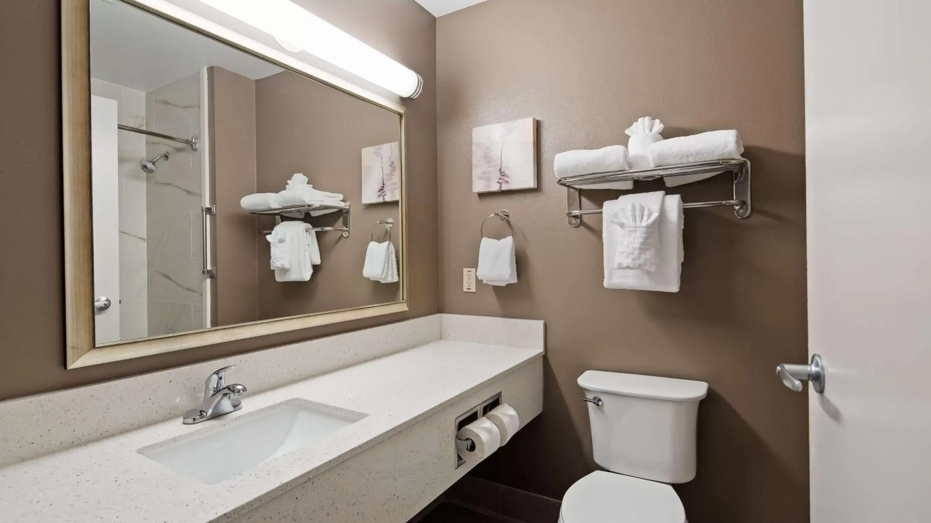 Photo of the whole room, Bathroom in Best Western Plus Lake City