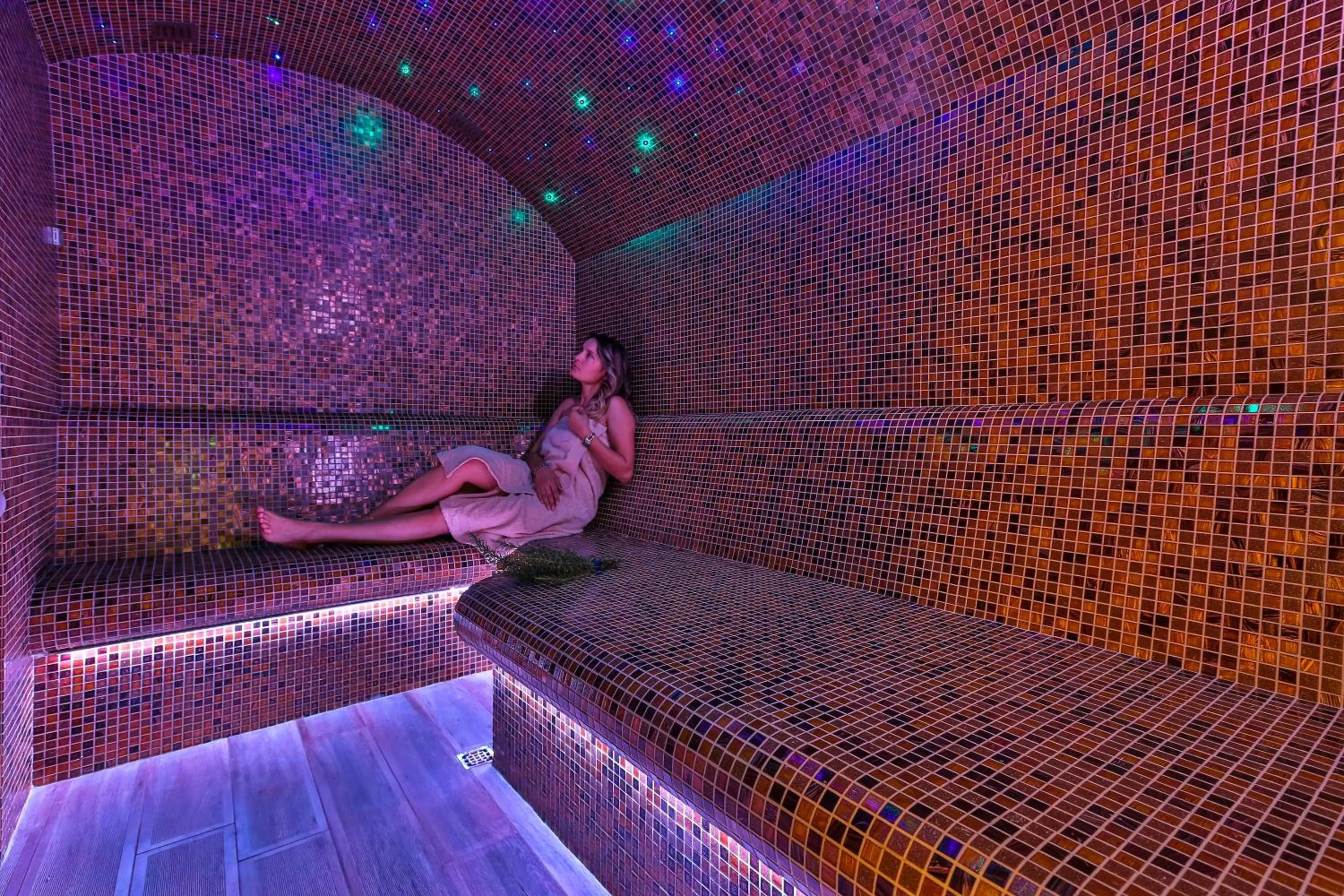 Steam room in Hotel Zeta