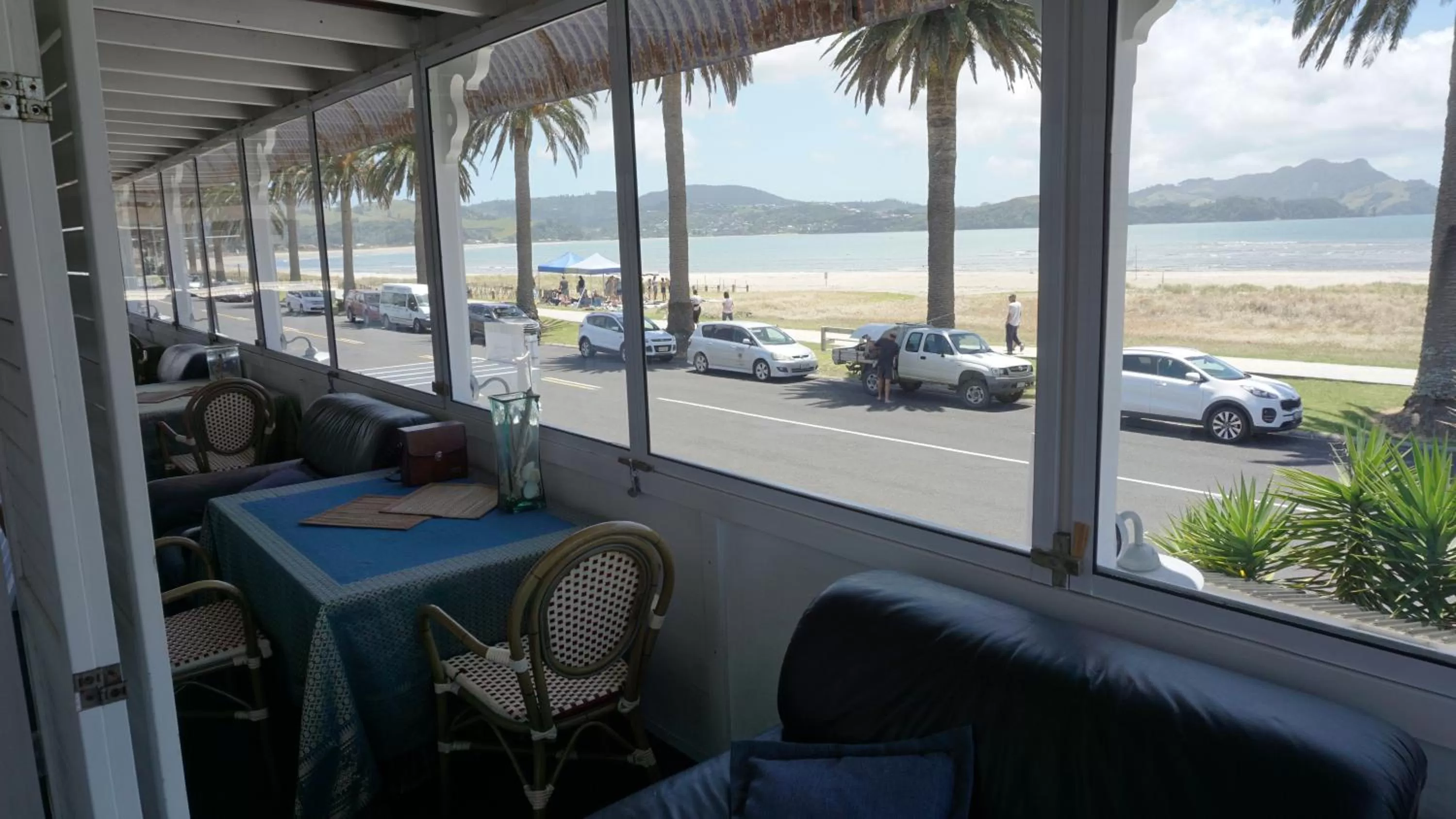 Nana Glads Beachfront Accommodation