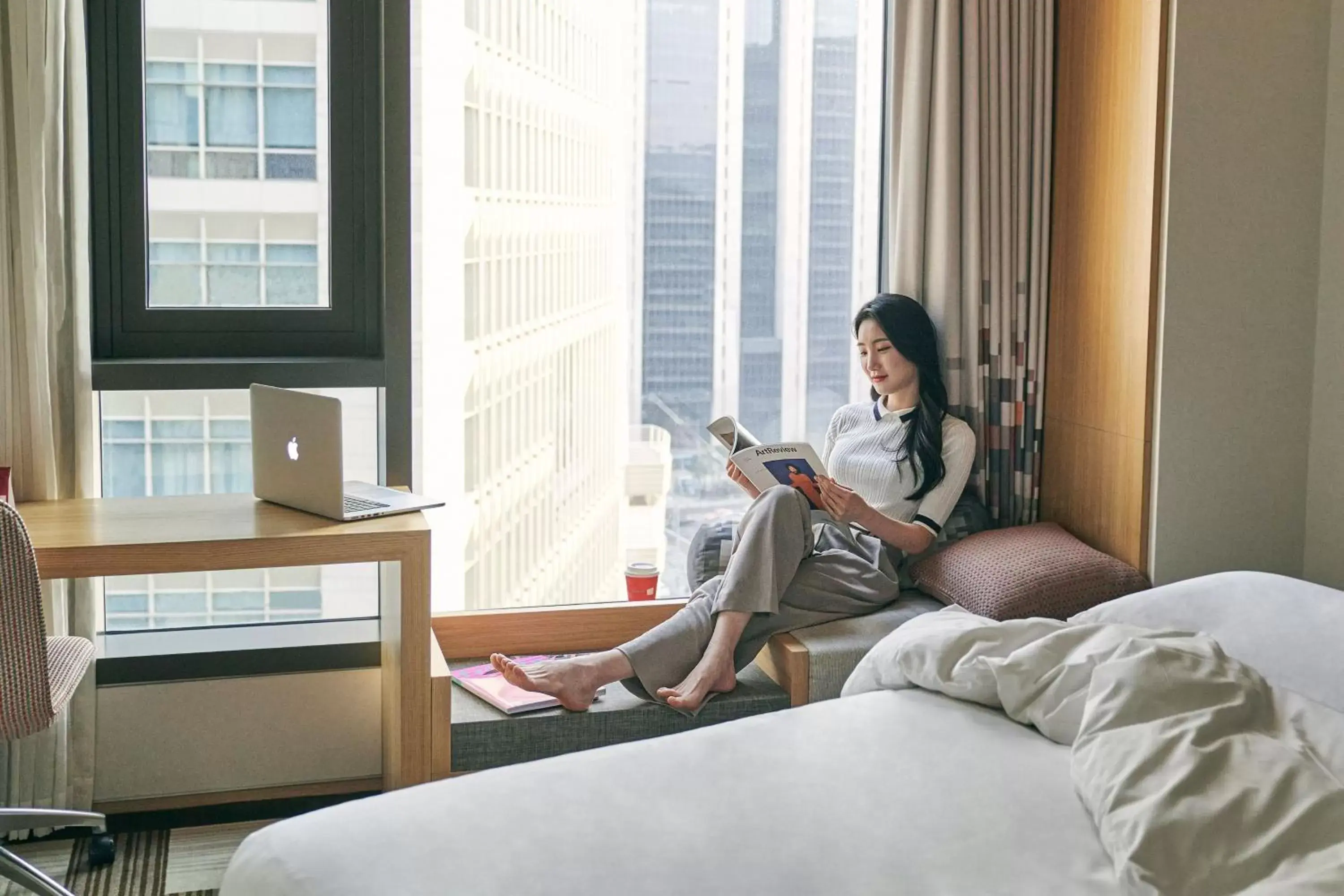 Photo of the whole room in Aloft Seoul Myeongdong