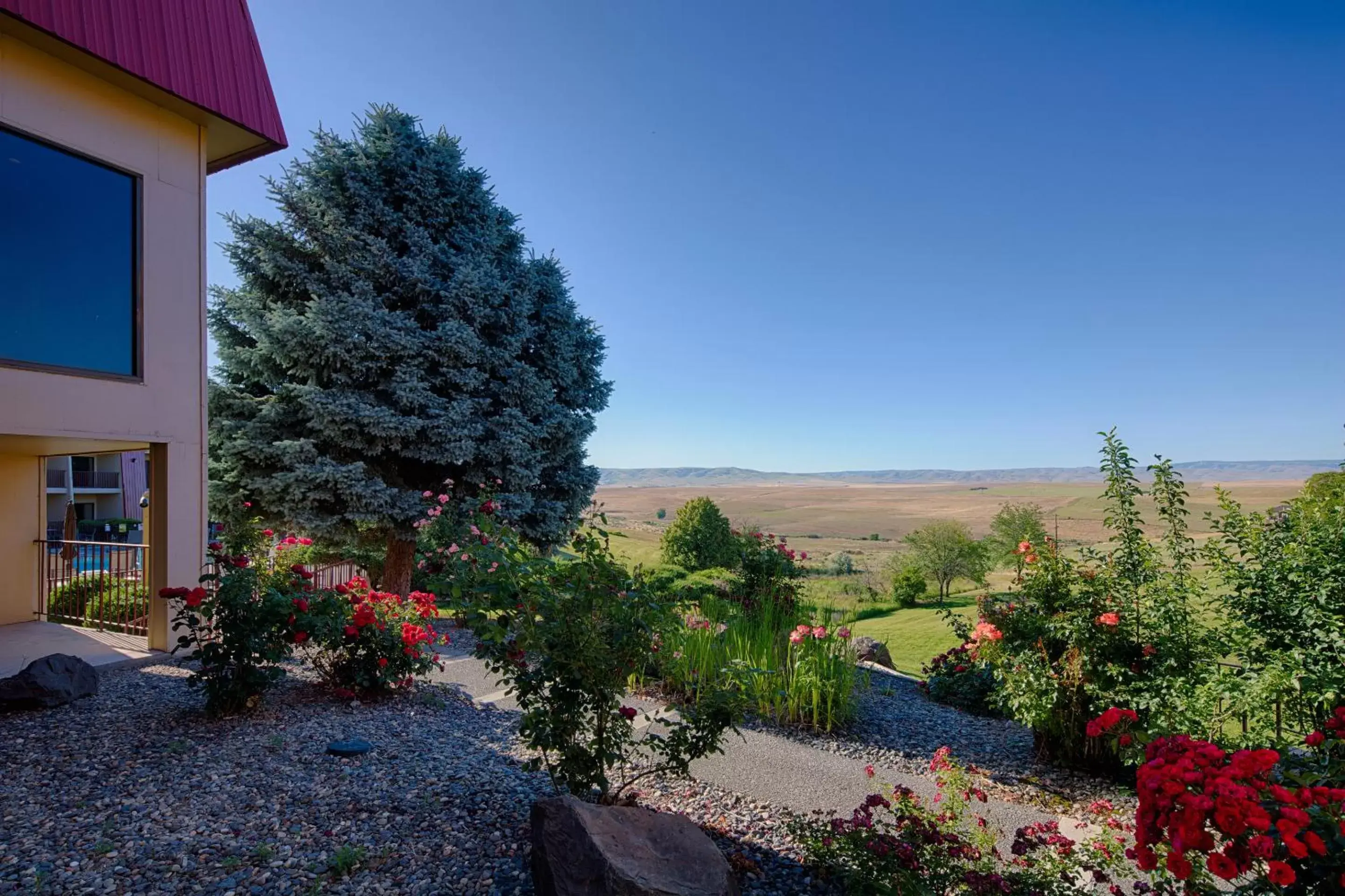 Garden view, Garden in Red Lion Hotel Pendleton