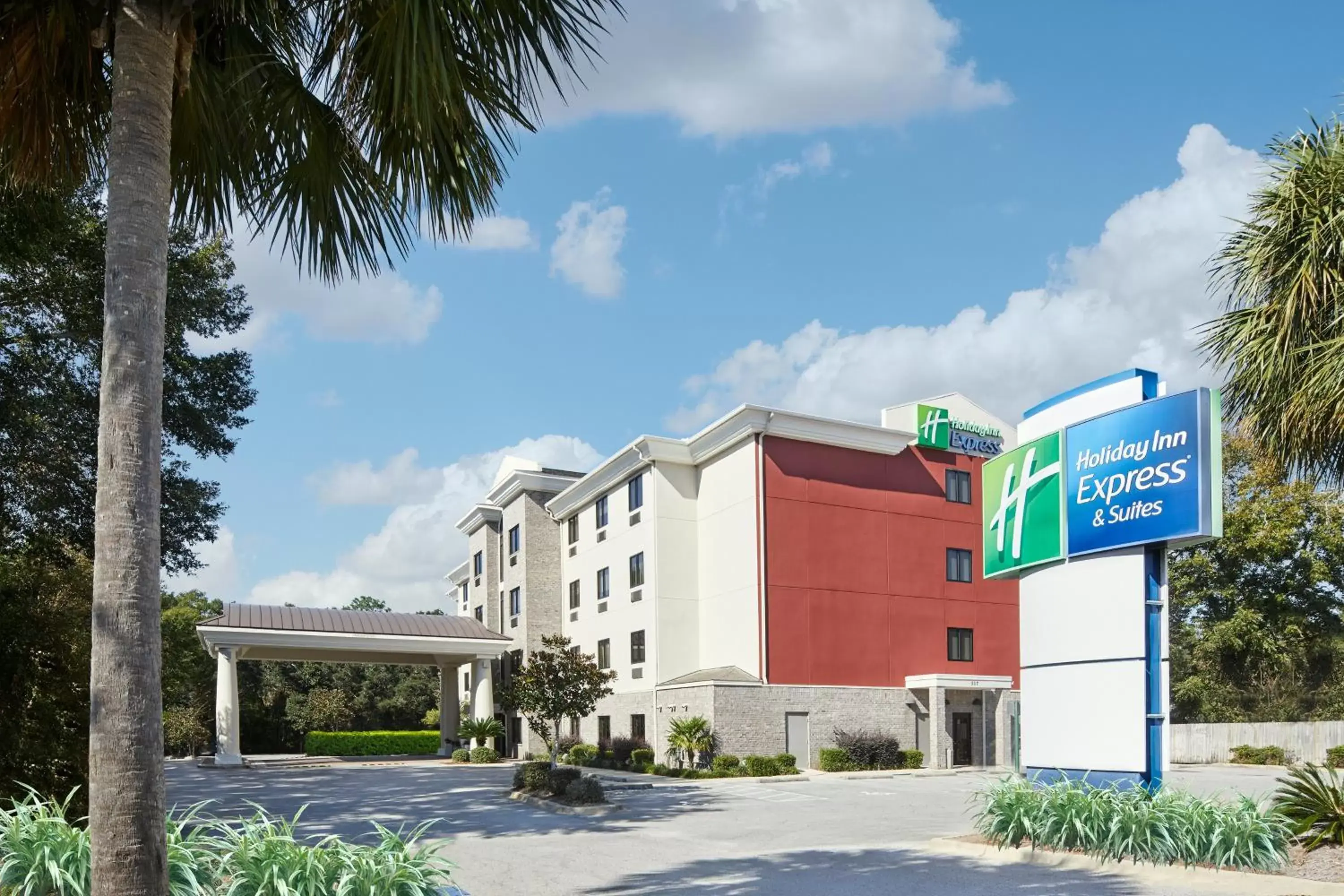 Property building in Holiday Inn Express Hotel & Suites Pensacola-West Navy Base, an IHG Hotel