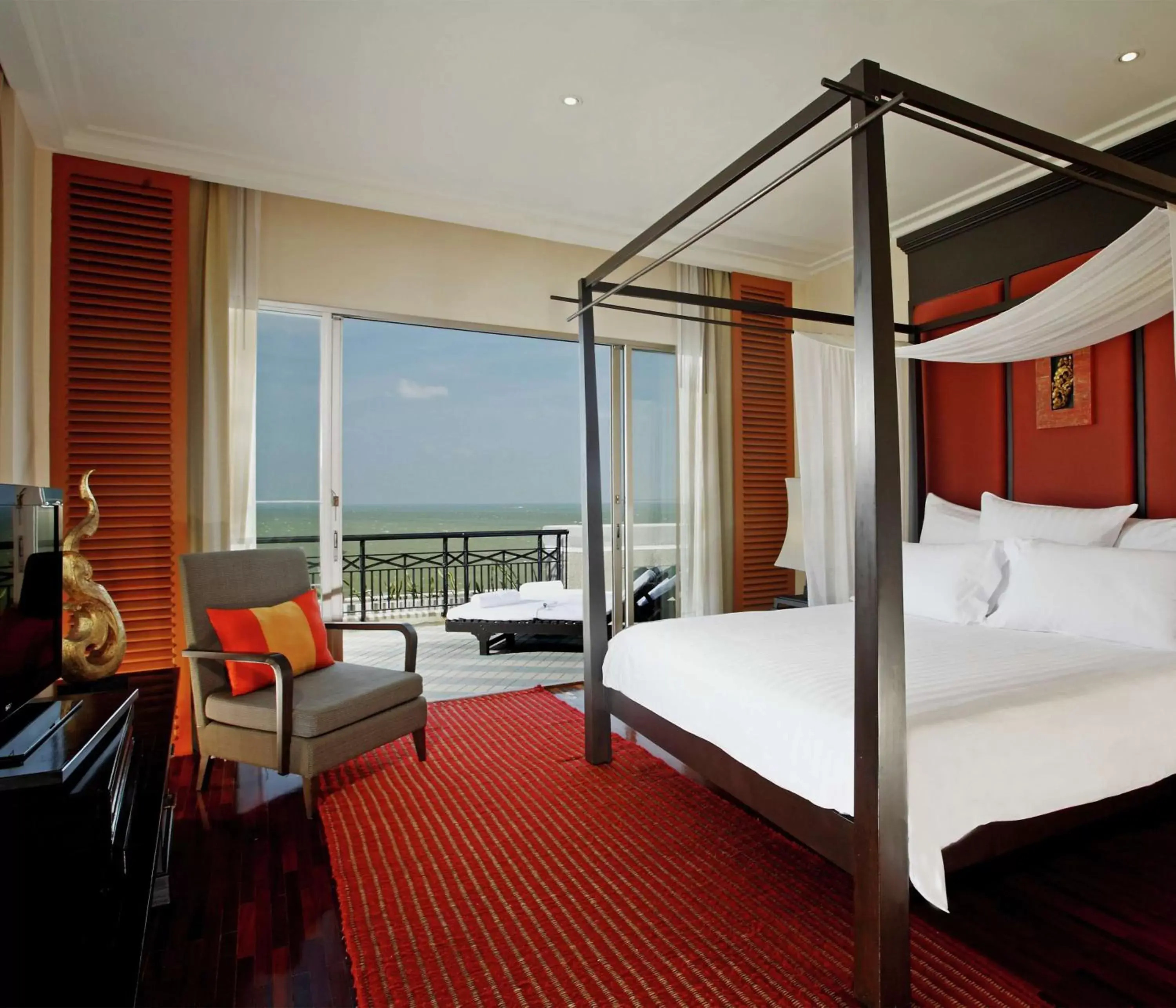 Bed in Hilton Hua Hin Resort & Spa