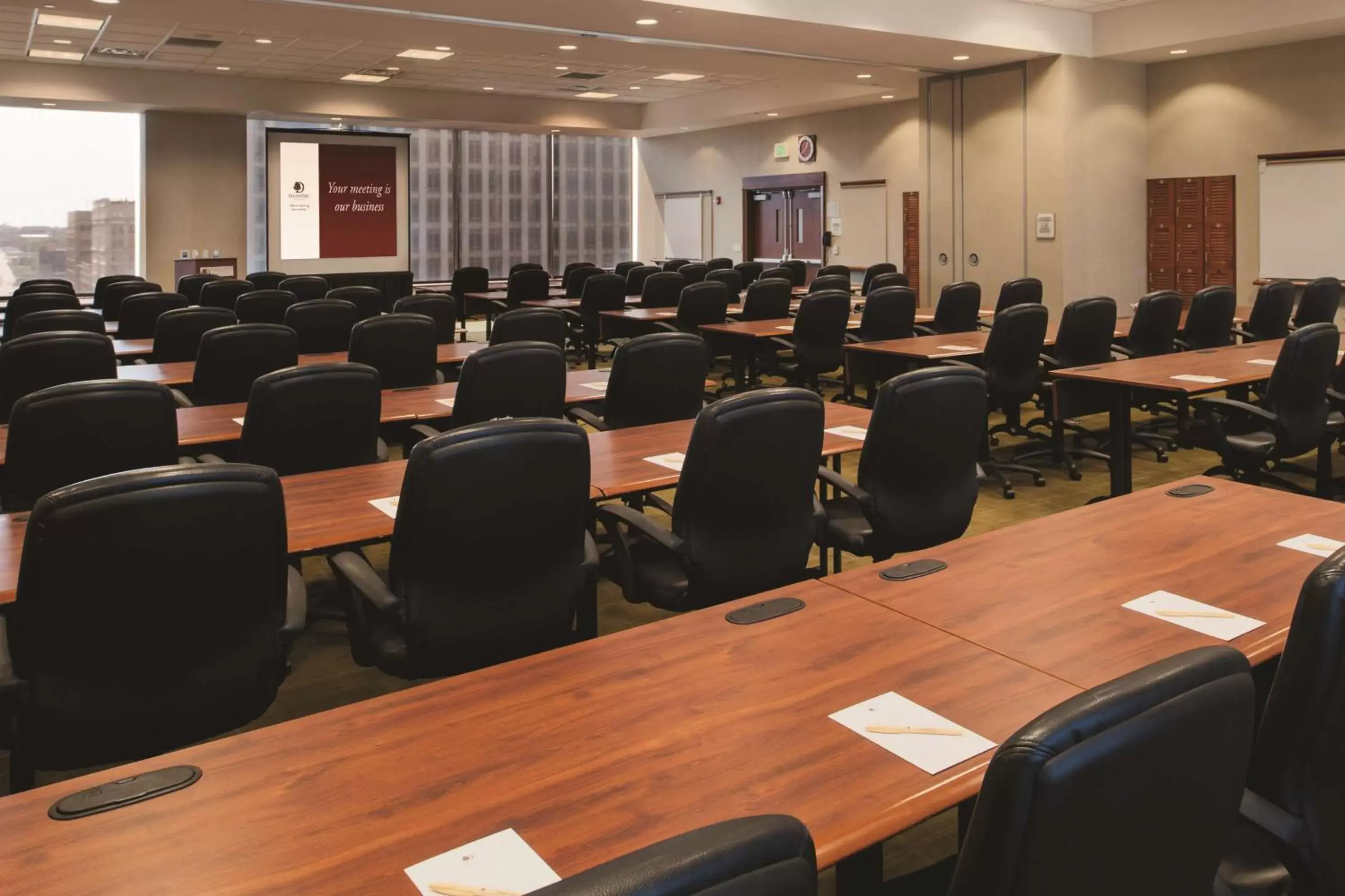 Meeting/conference room in DoubleTree by Hilton Hotel & Executive Meeting Center Omaha-Downtown