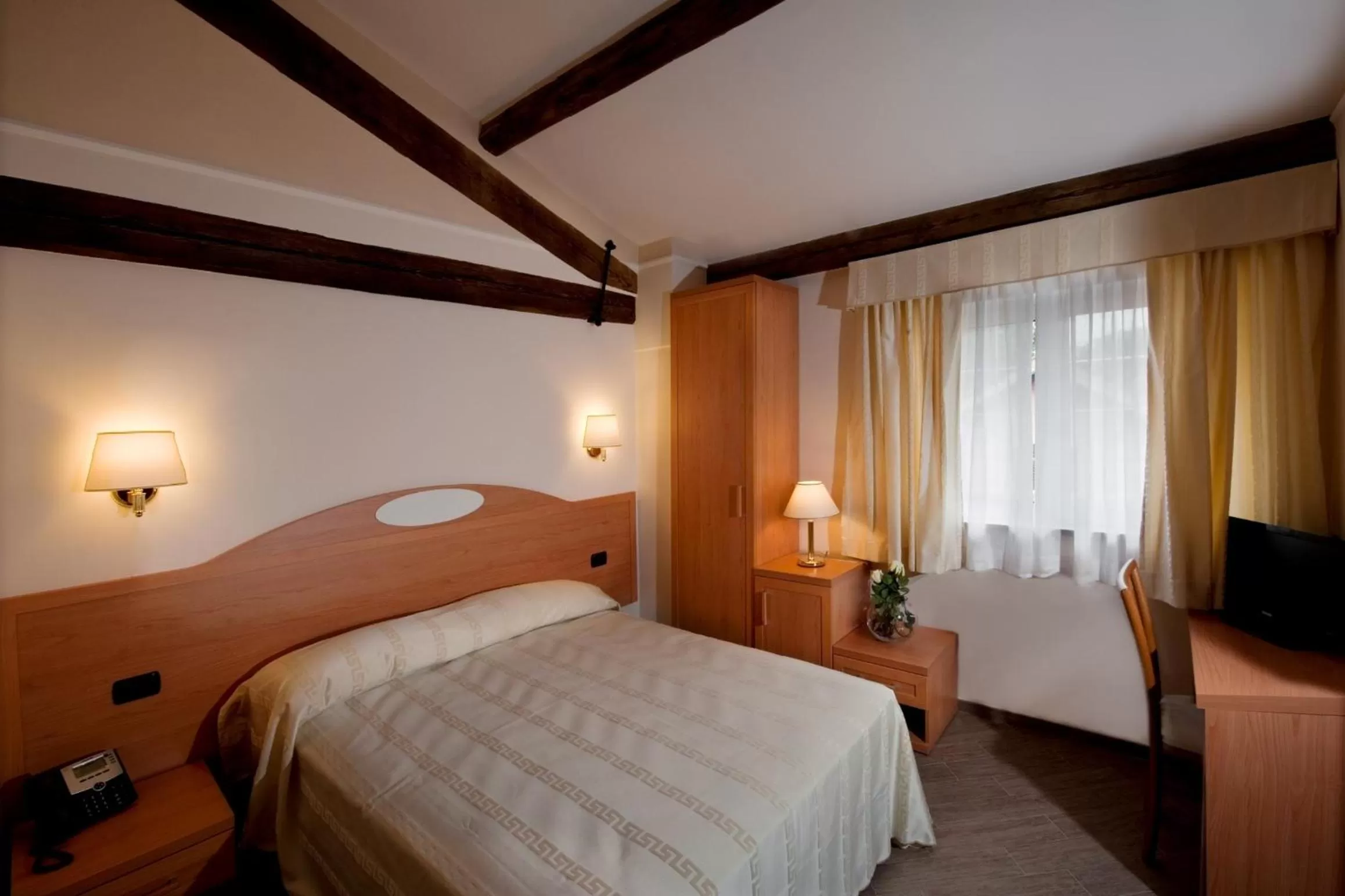 Bedroom, Bed in Hotel Roma Tiburtina Metro