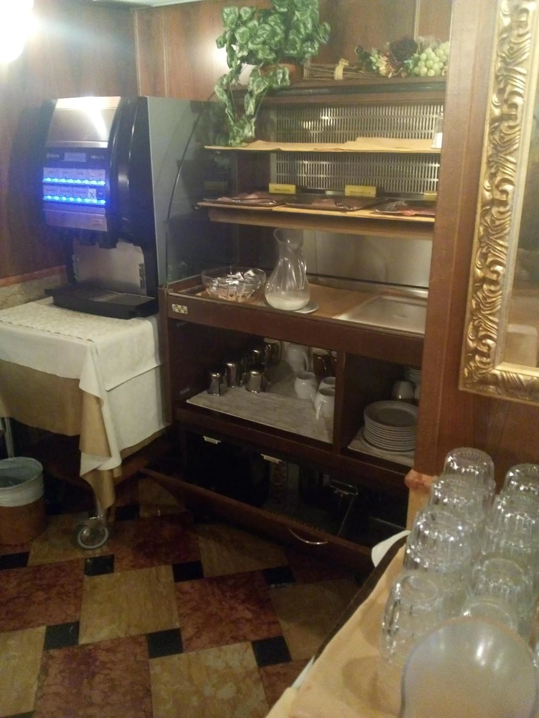 Buffet breakfast in Antico Panada