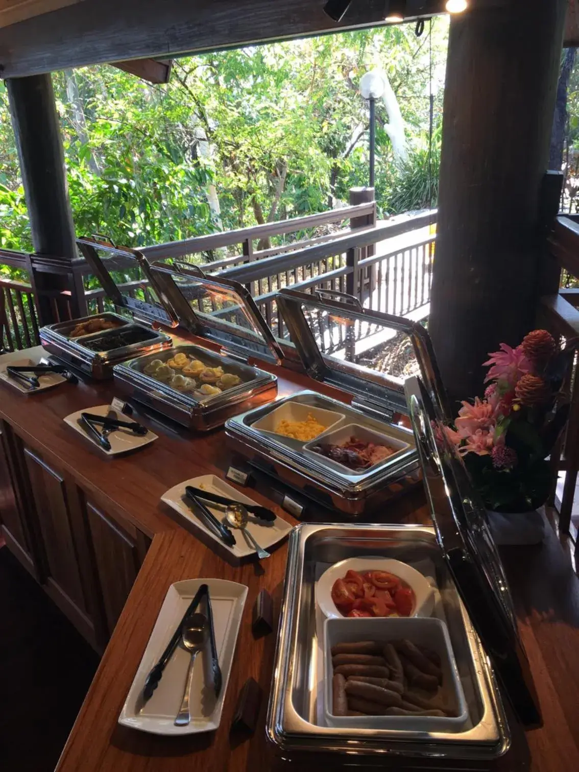 Buffet breakfast in Thala Beach Nature Reserve