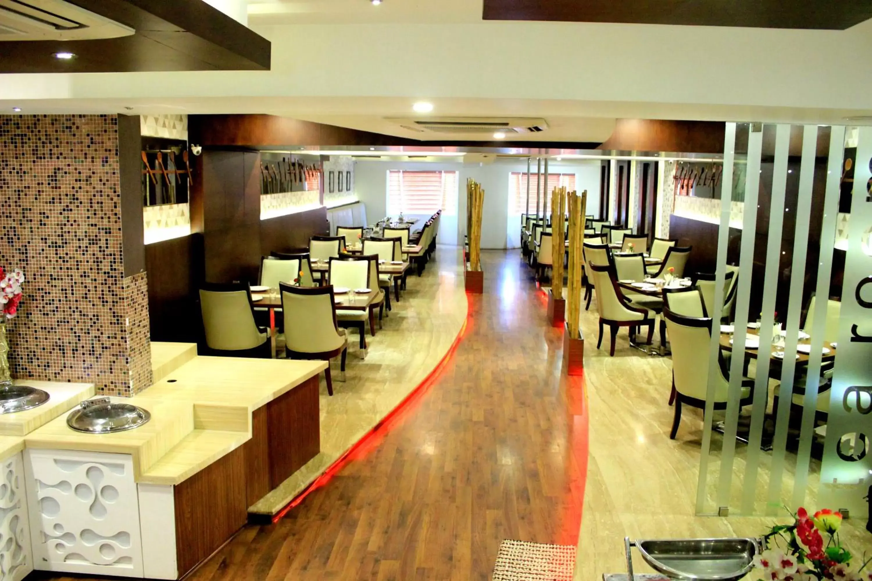 Restaurant/places to eat, Lounge/Bar in The Madurai Residency