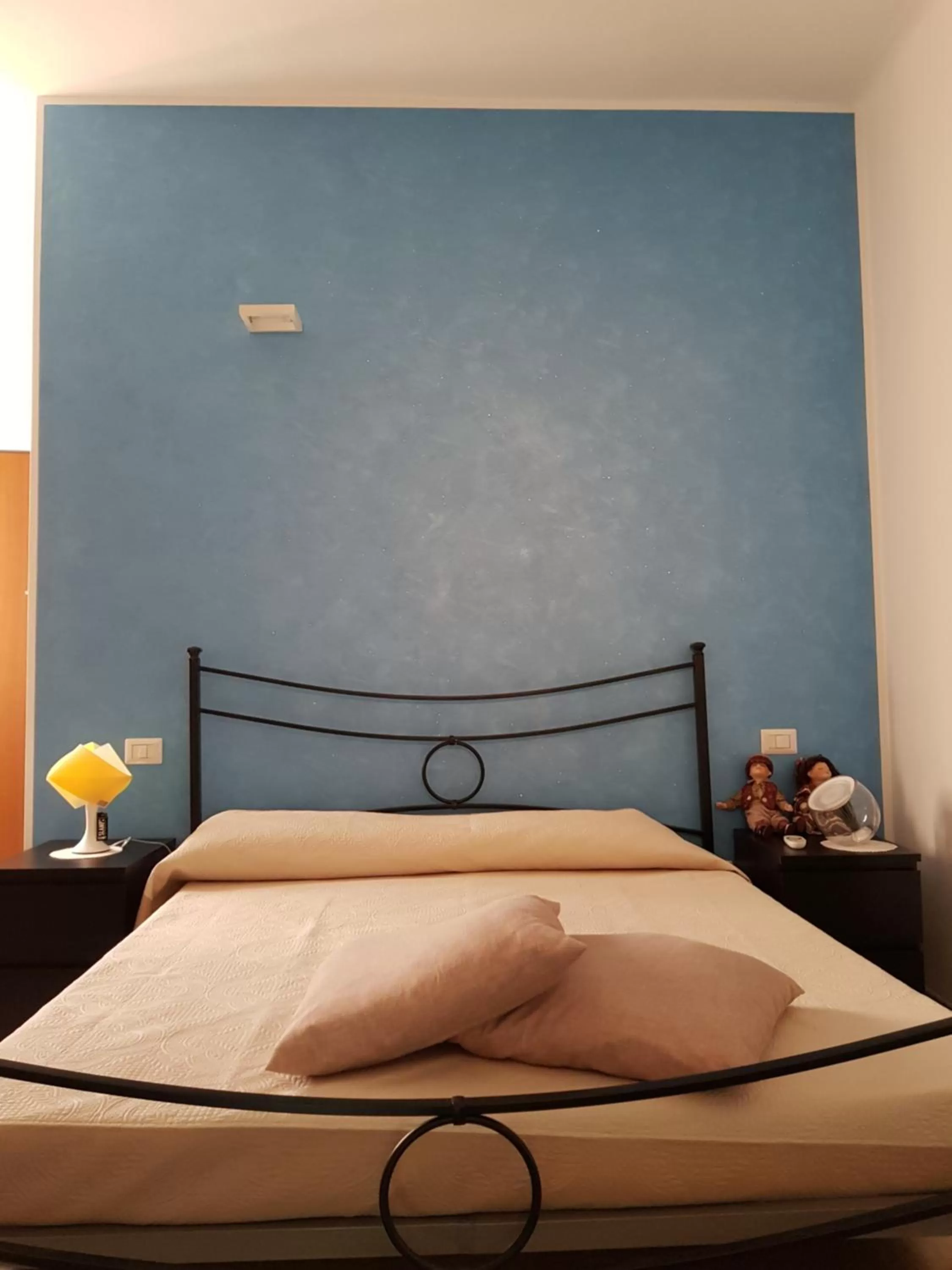 Dormi da me sul mare