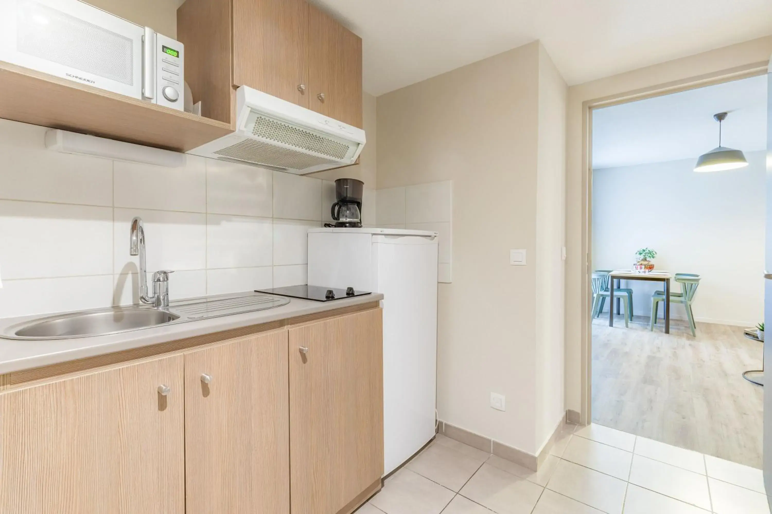 Kitchen or kitchenette, Kitchen/Kitchenette in Appart'City Valence Centre