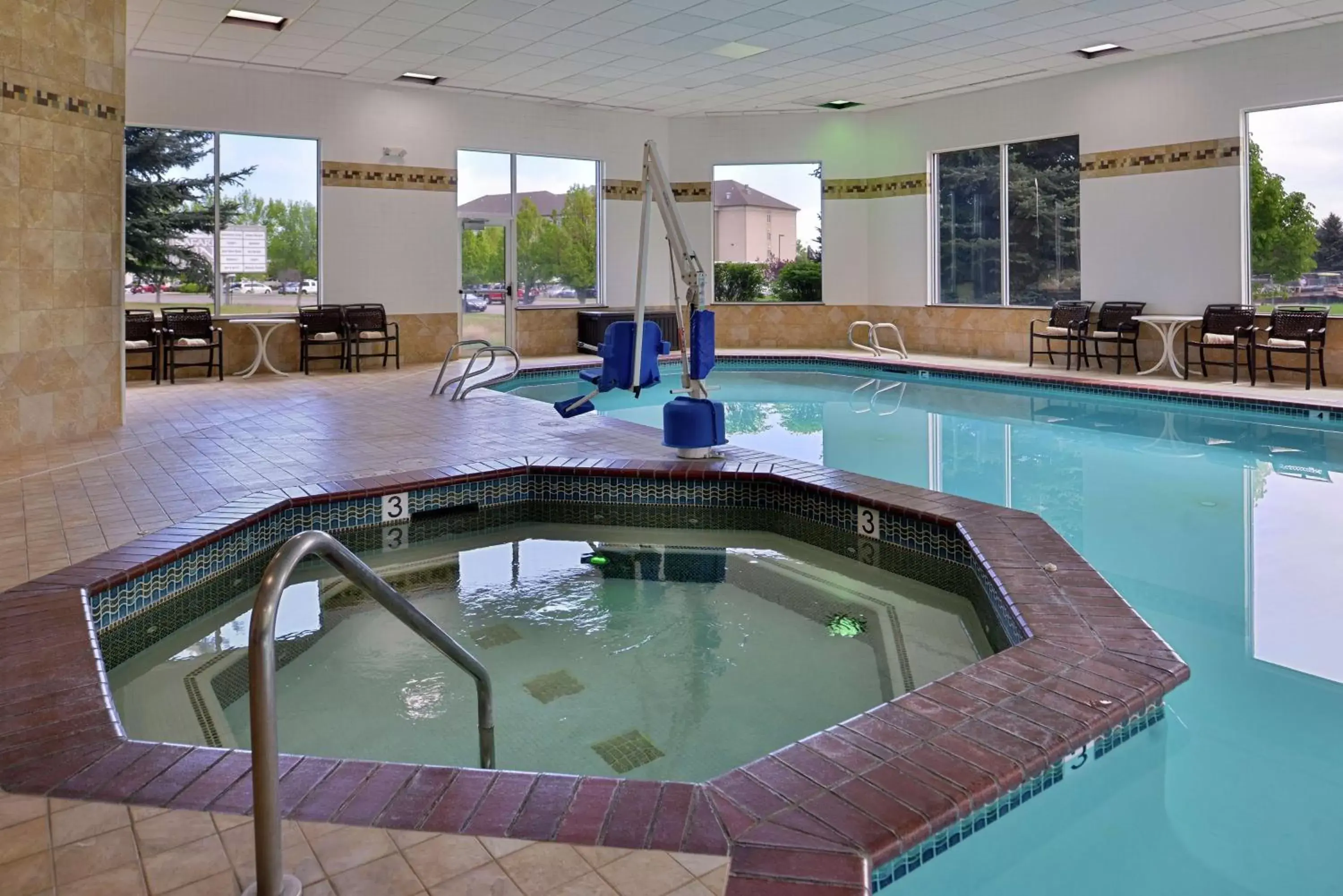 Swimming Pool in Hampton Inn Idaho Falls / Airport