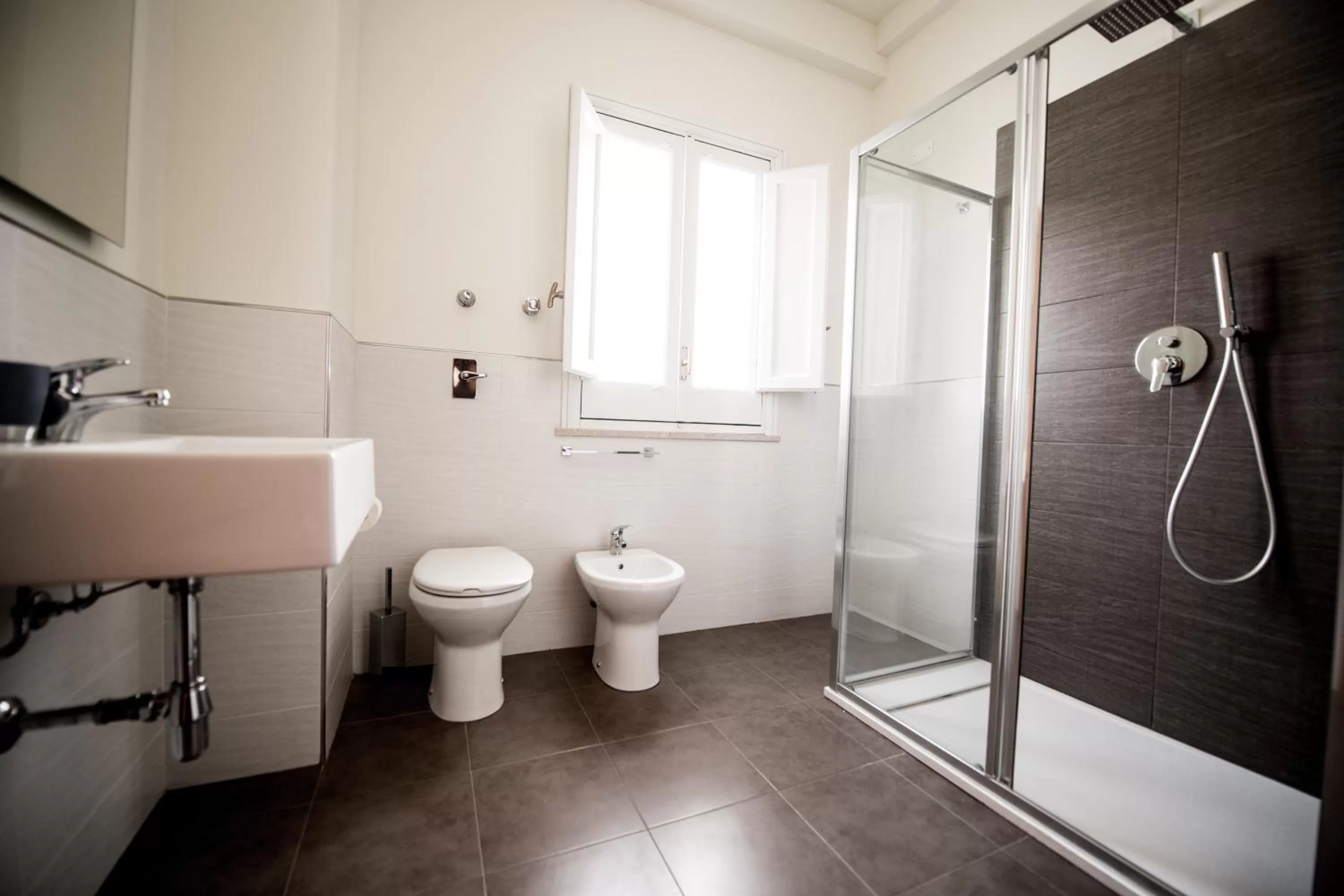 Bathroom in Historico Loft & Rooms Palazzo Adragna XIX