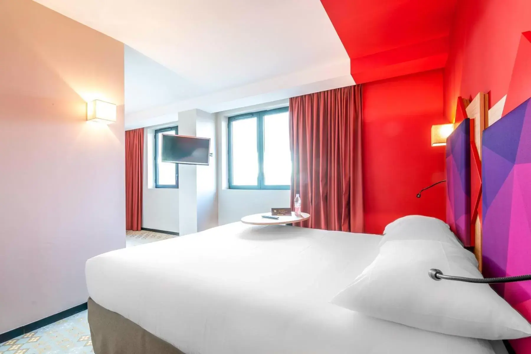 Landmark view, Bed in ibis styles Albi Centre Le Theatro Landmark view, Bed in ibis styles Albi Centre Le Theatro
