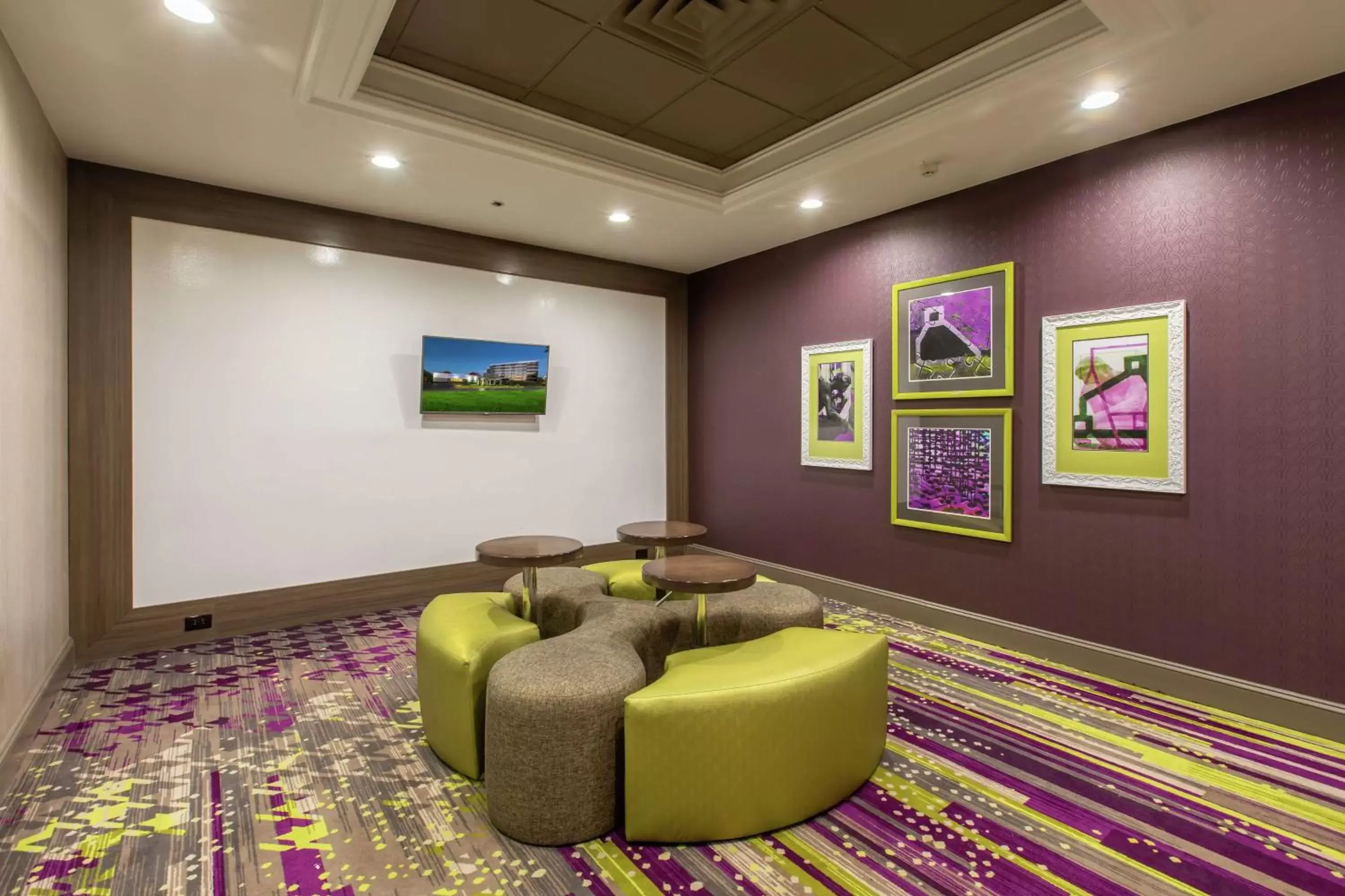 Meeting/conference room in DoubleTree by Hilton Winston Salem - University, NC