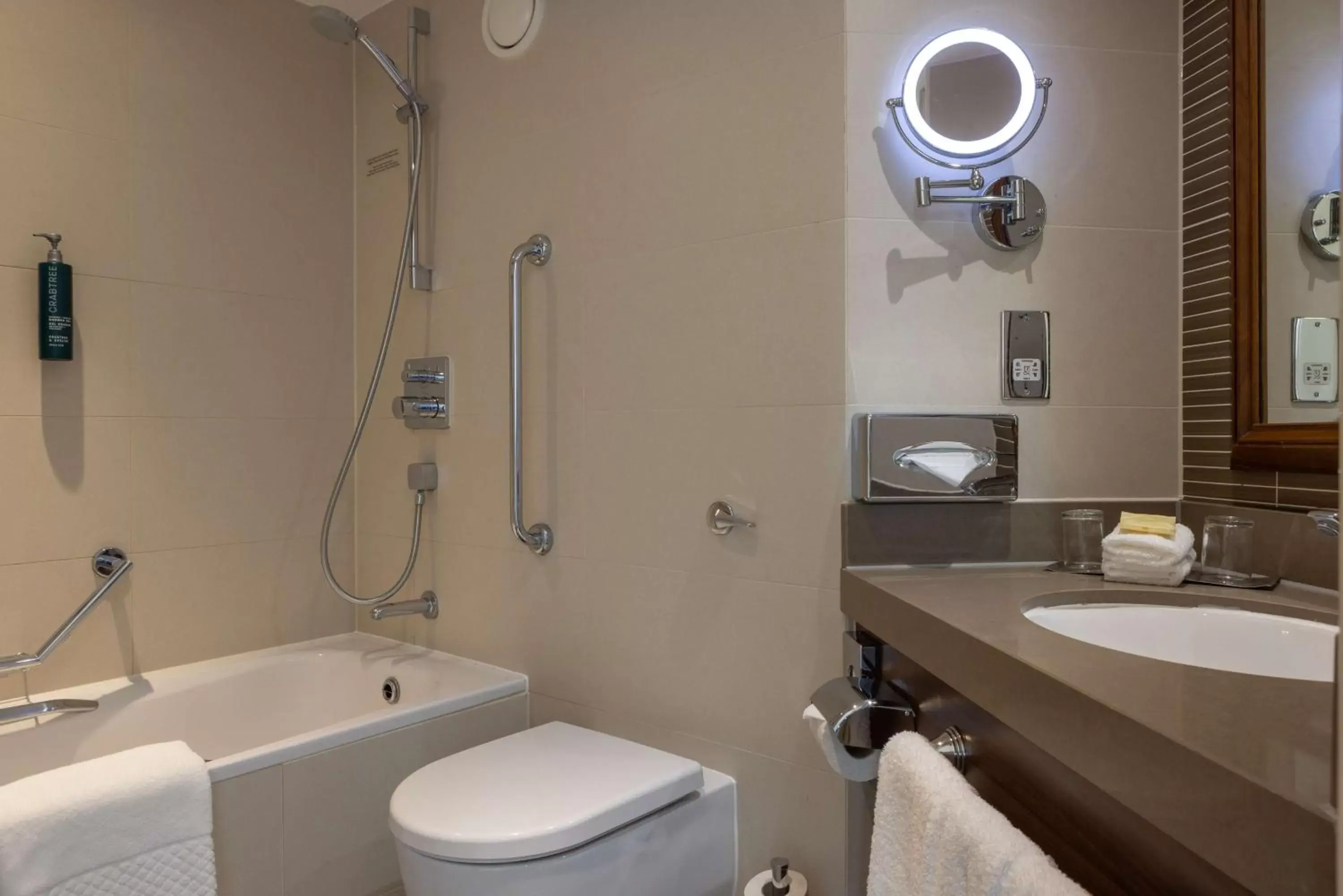 Photo of the whole room, Bathroom in Hilton Cambridge City Centre