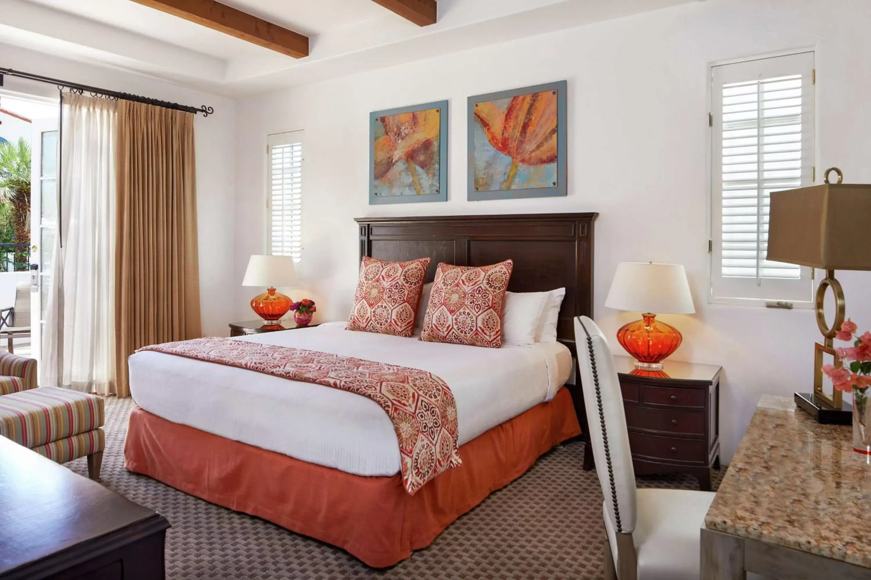 Bed in La Quinta Resort & Club, Curio Collection