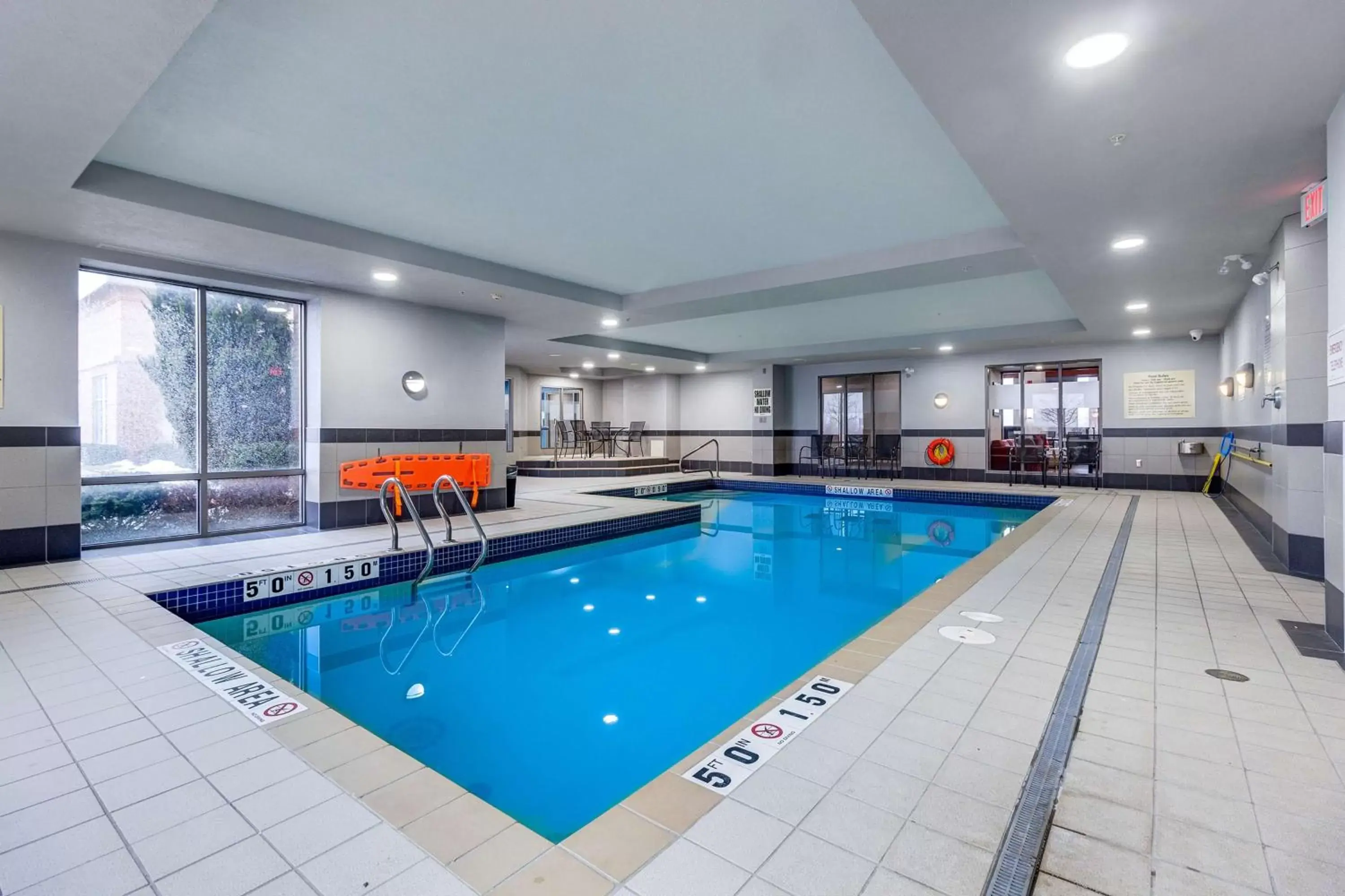 Pool view, Swimming Pool in Hampton Inn & Suites by Hilton Brantford