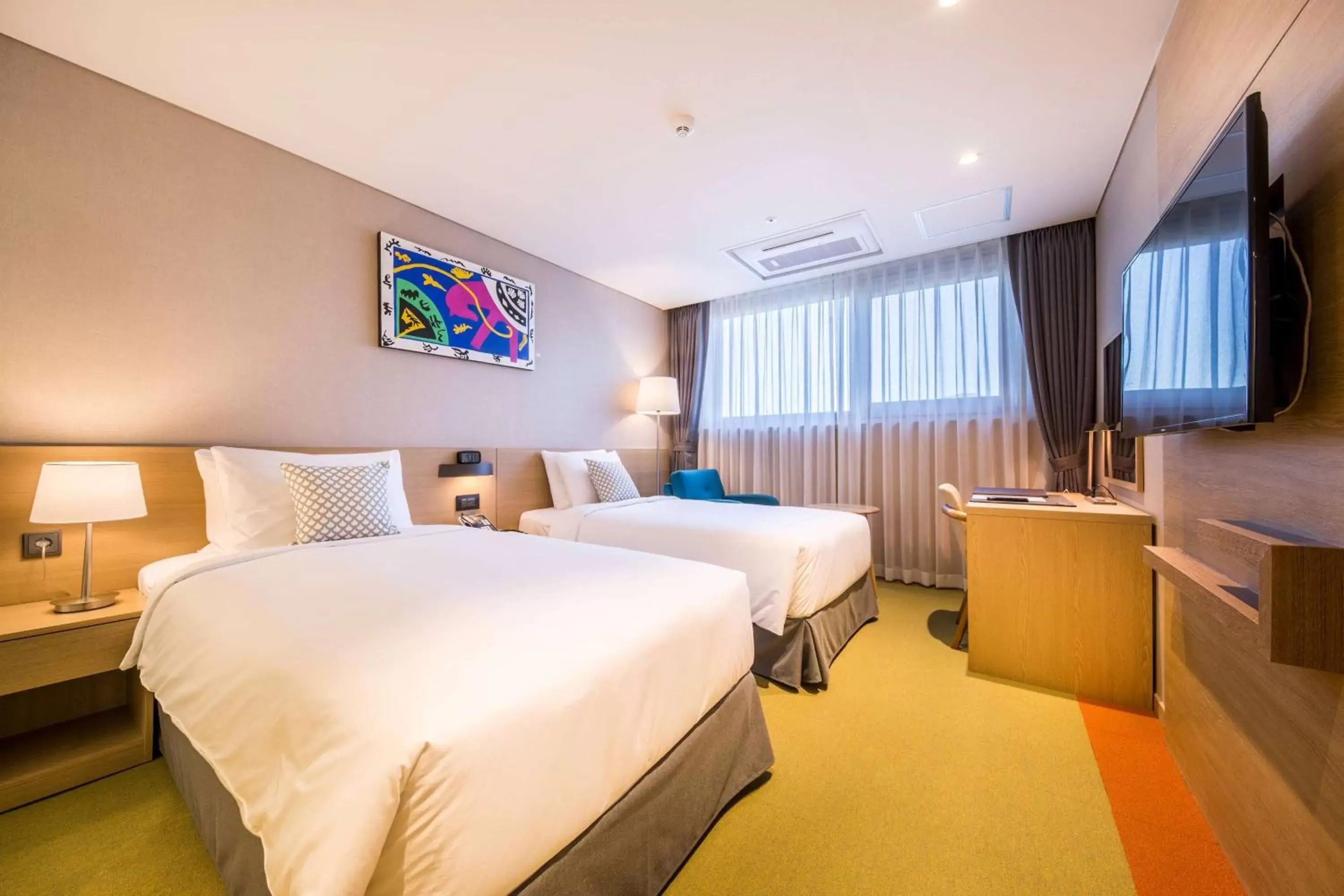 Photo of the whole room, Bed in Howard Johnson by Wyndham Incheon Airport