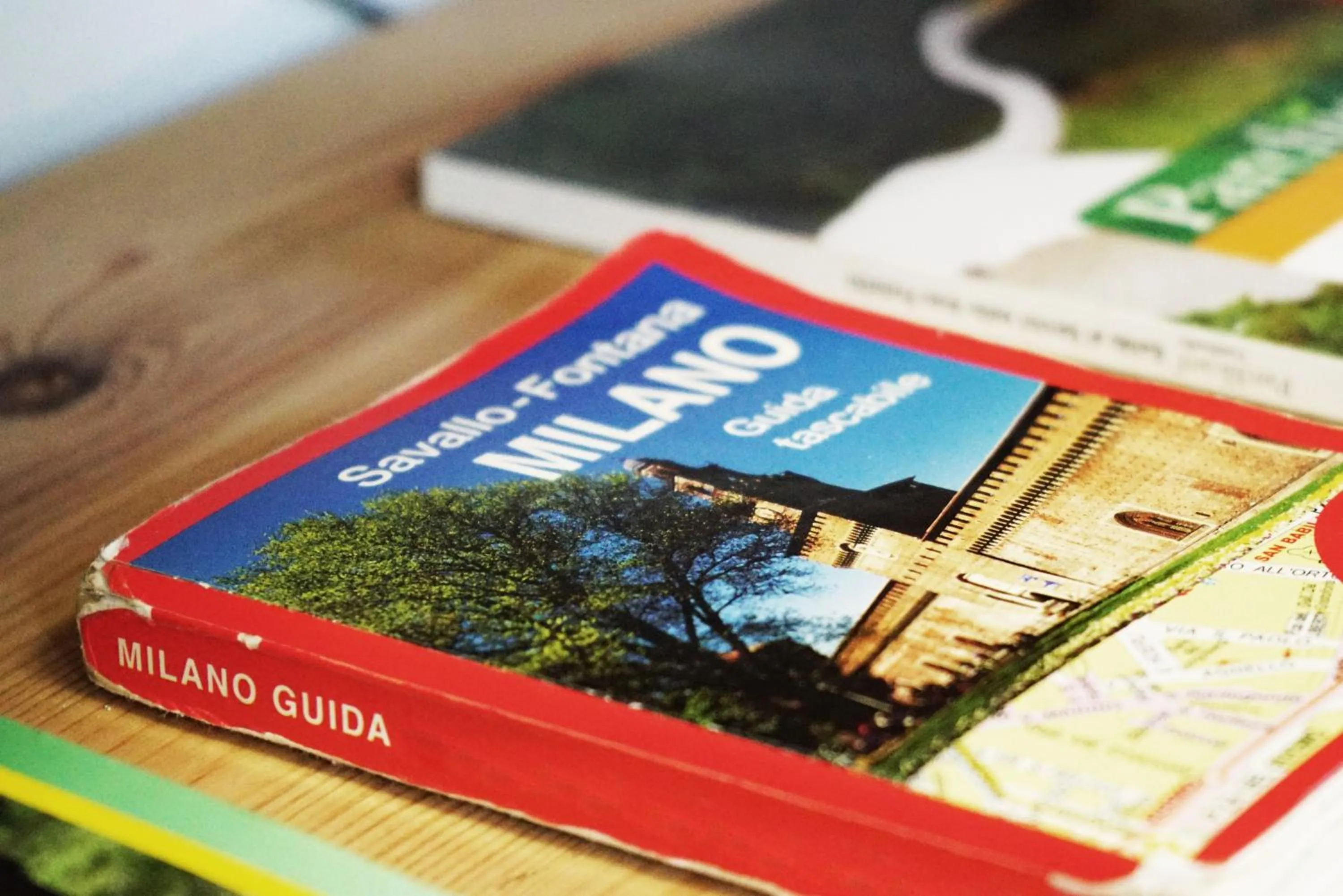 Library in Hi! Ostello Milano