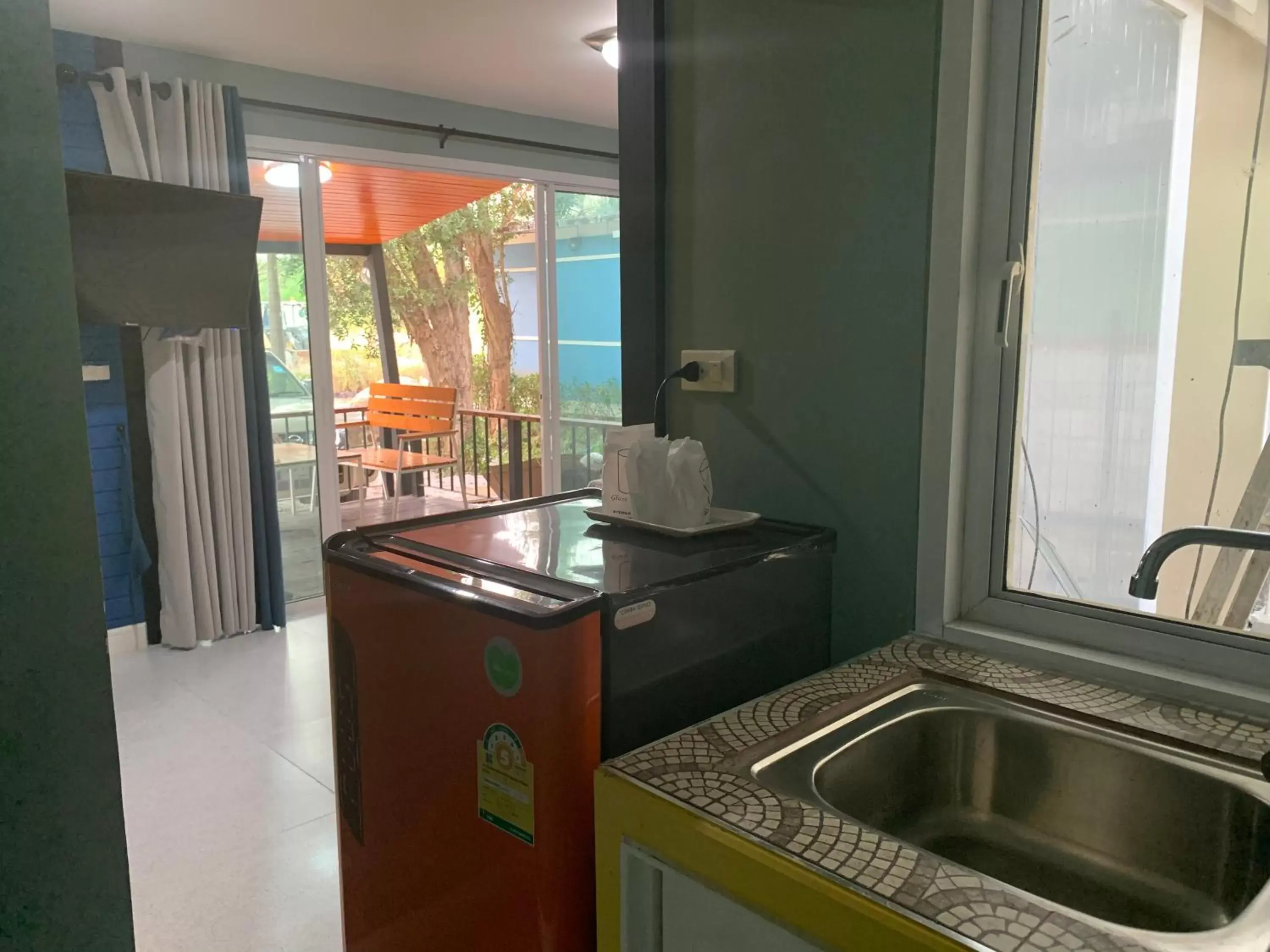 Kitchen or kitchenette, Kitchen/Kitchenette in Rayonghouse Resort