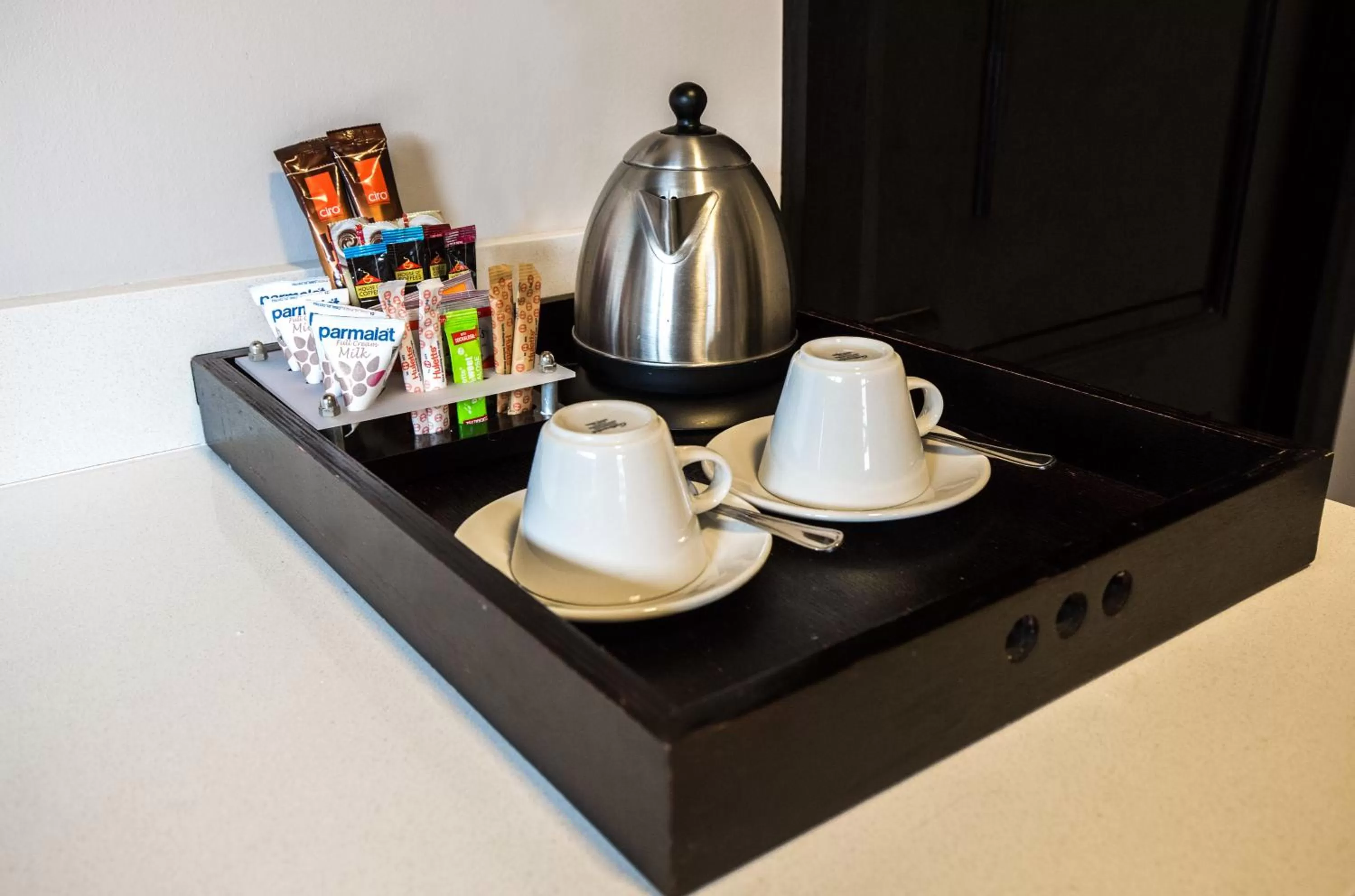 Coffee/tea facilities in Belaire Suites Hotel