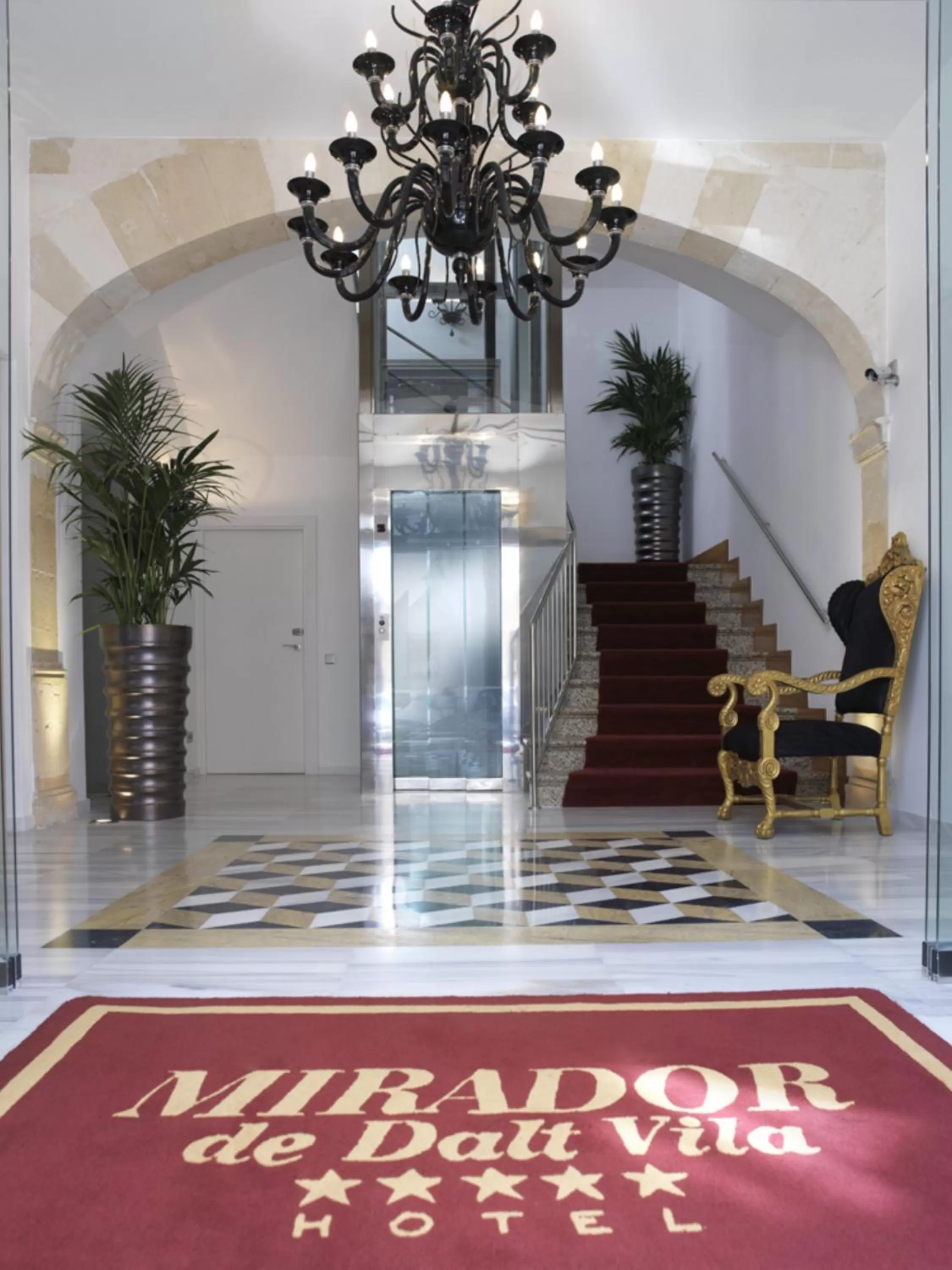 Lobby or reception in Mirador de Dalt Vila-Relais & Chateaux