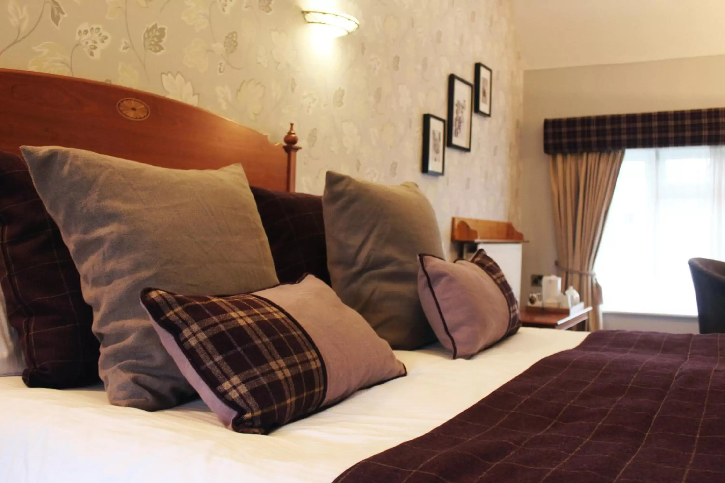 Bedroom, Seating Area in Appleby Manor Hotel & Garden Spa