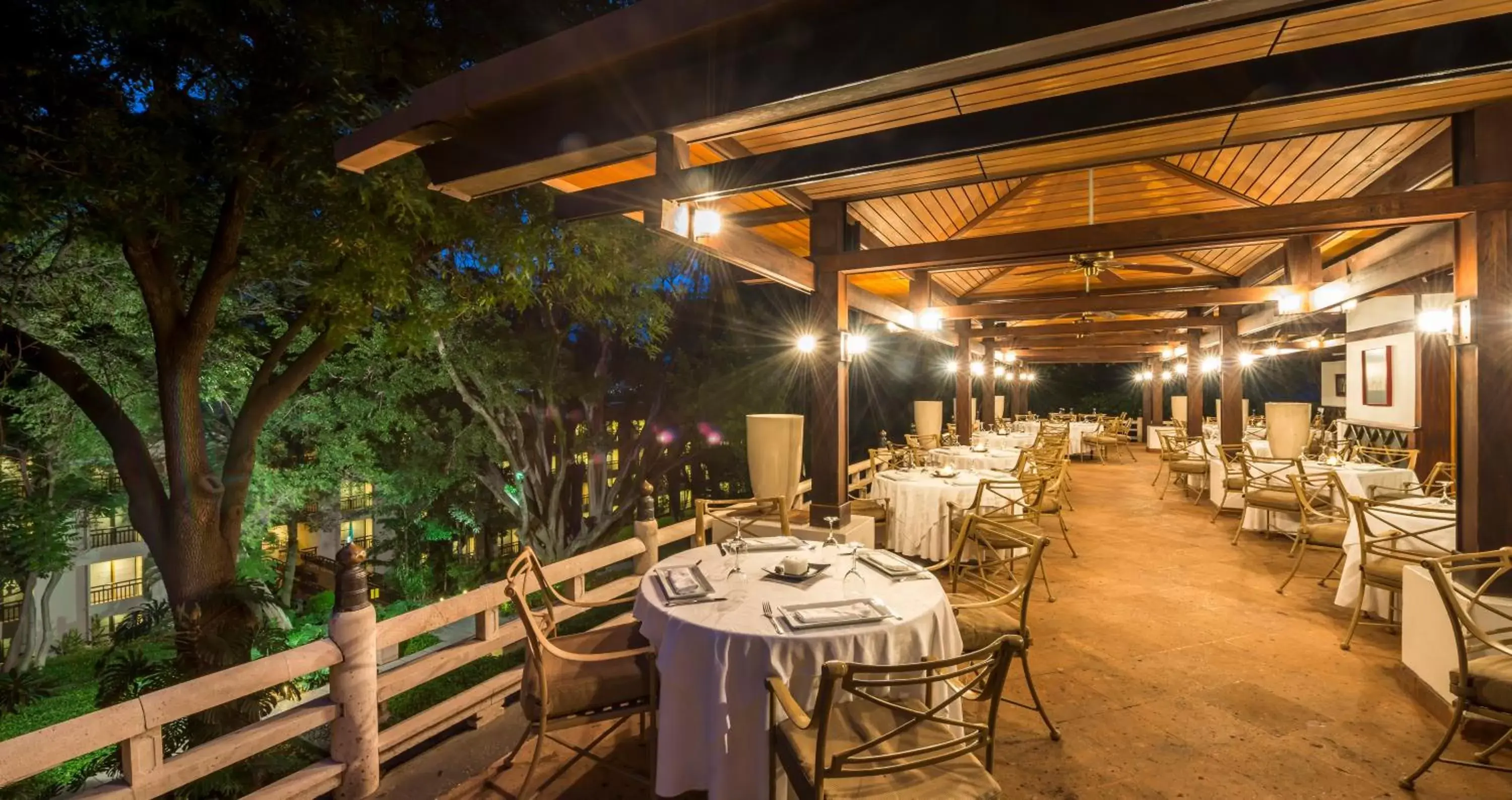 Patio, Restaurant/Places to Eat in Sumiya Cuernavaca