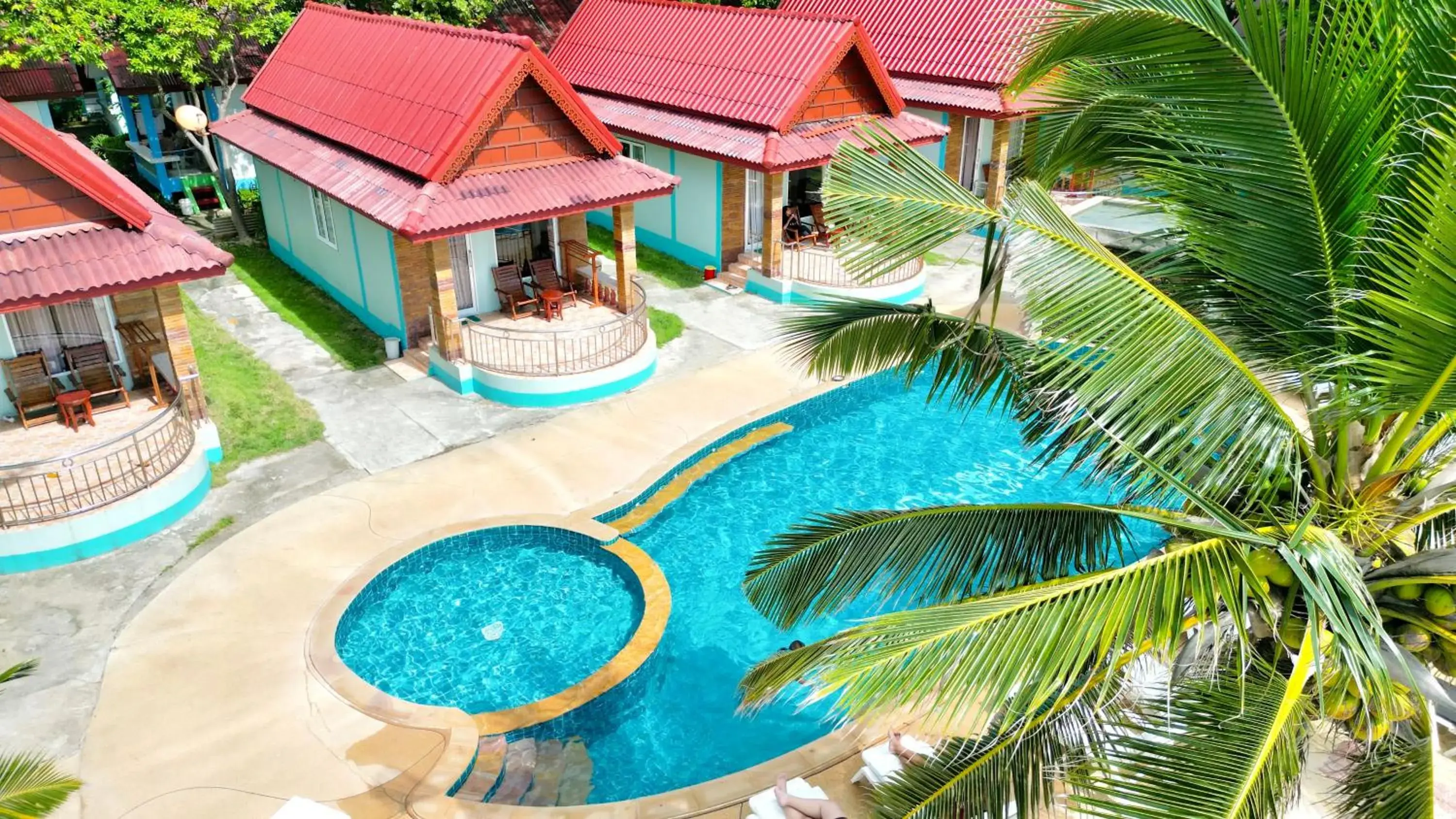 Pool View in Lanta Paradise Beach Resort